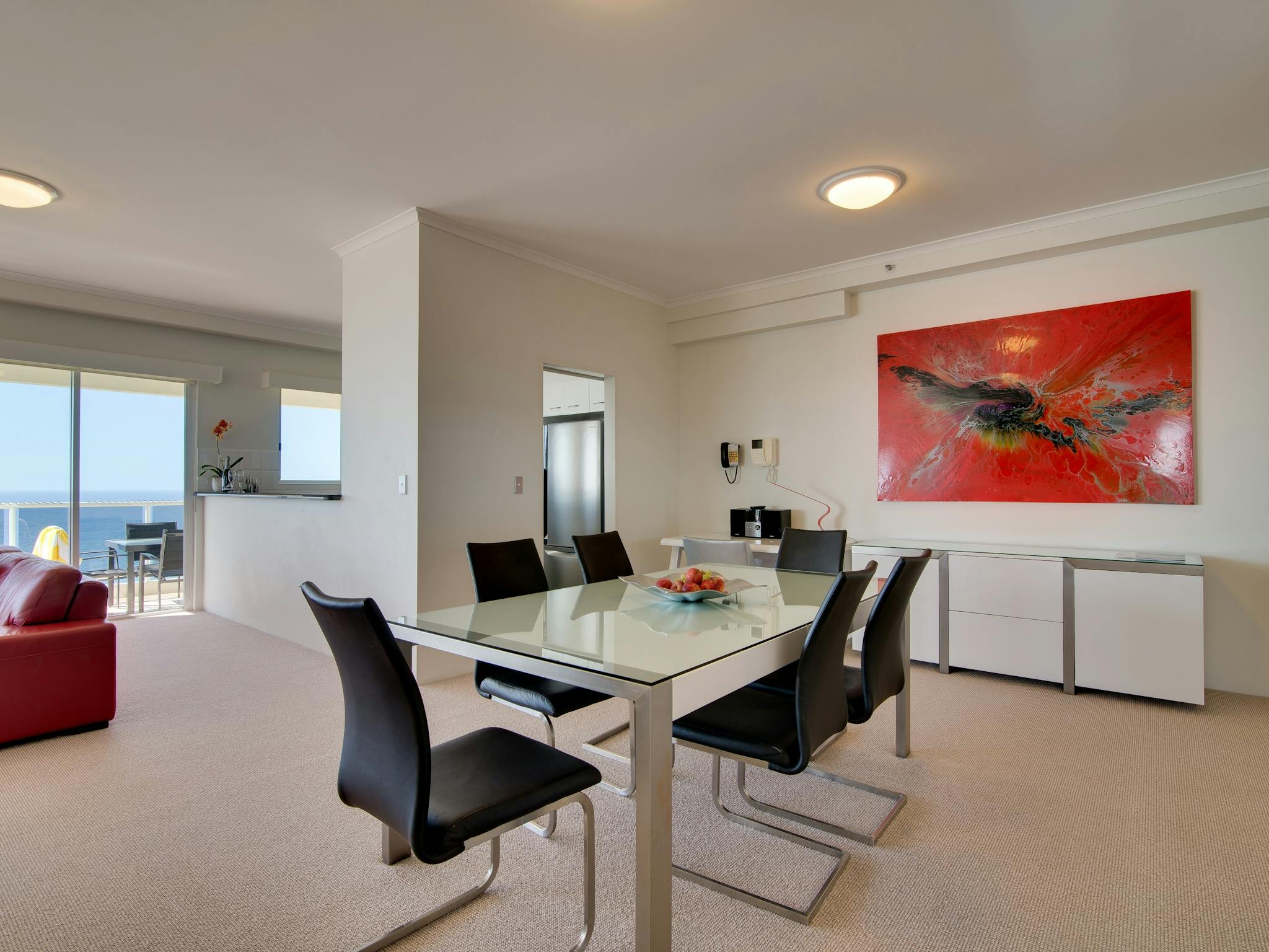 Spacious lounge dining Spacious lounge dining