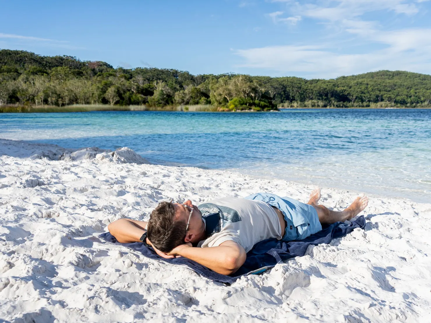 Adventure 4WD Hire - Lake McKenzie