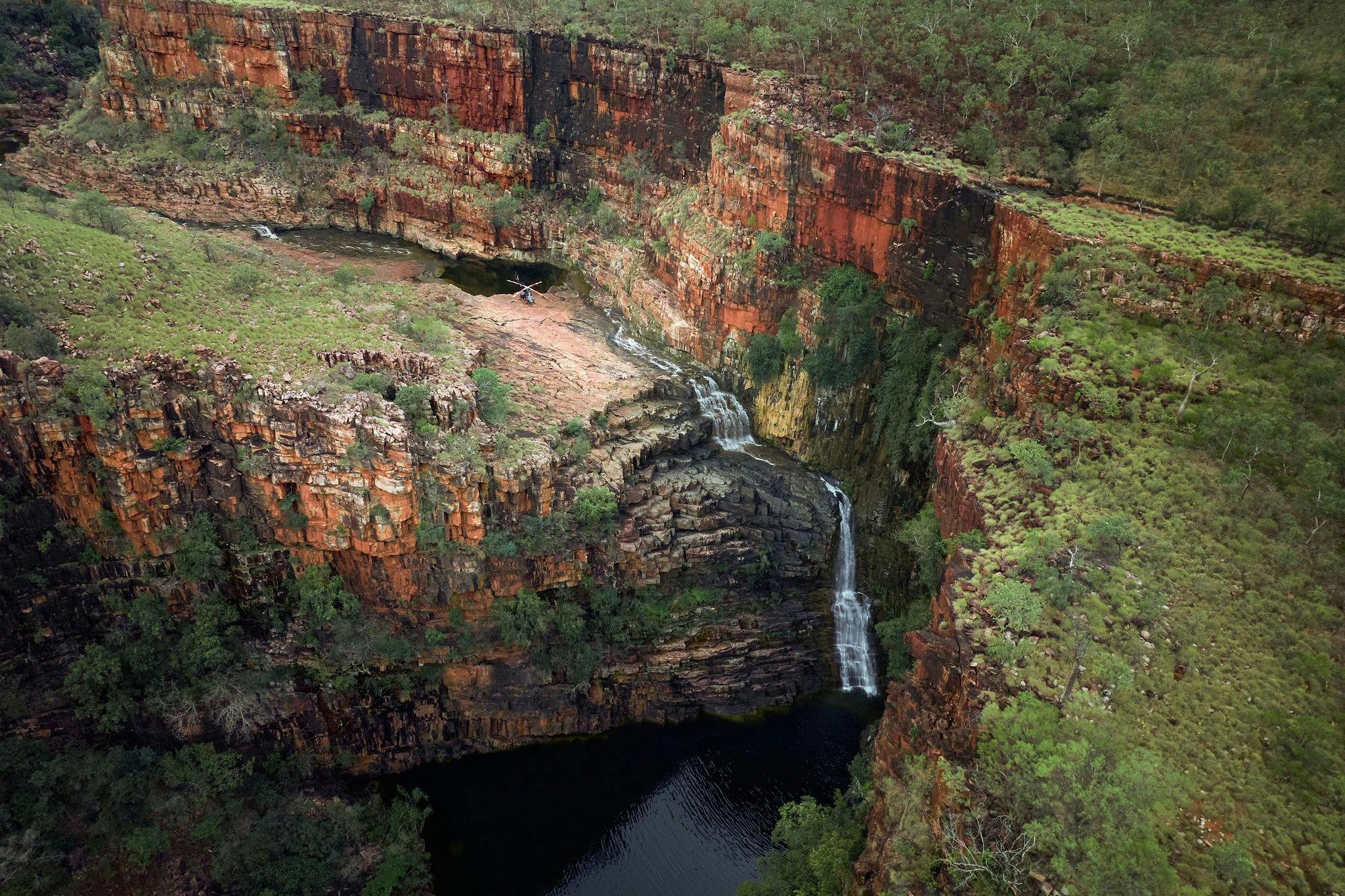 Ventur Atlas Twin Flame Fall Helicopter Tour