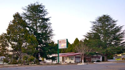 Outside Gunning Motel