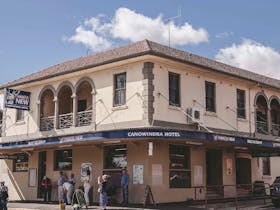 Canowindra Hotel