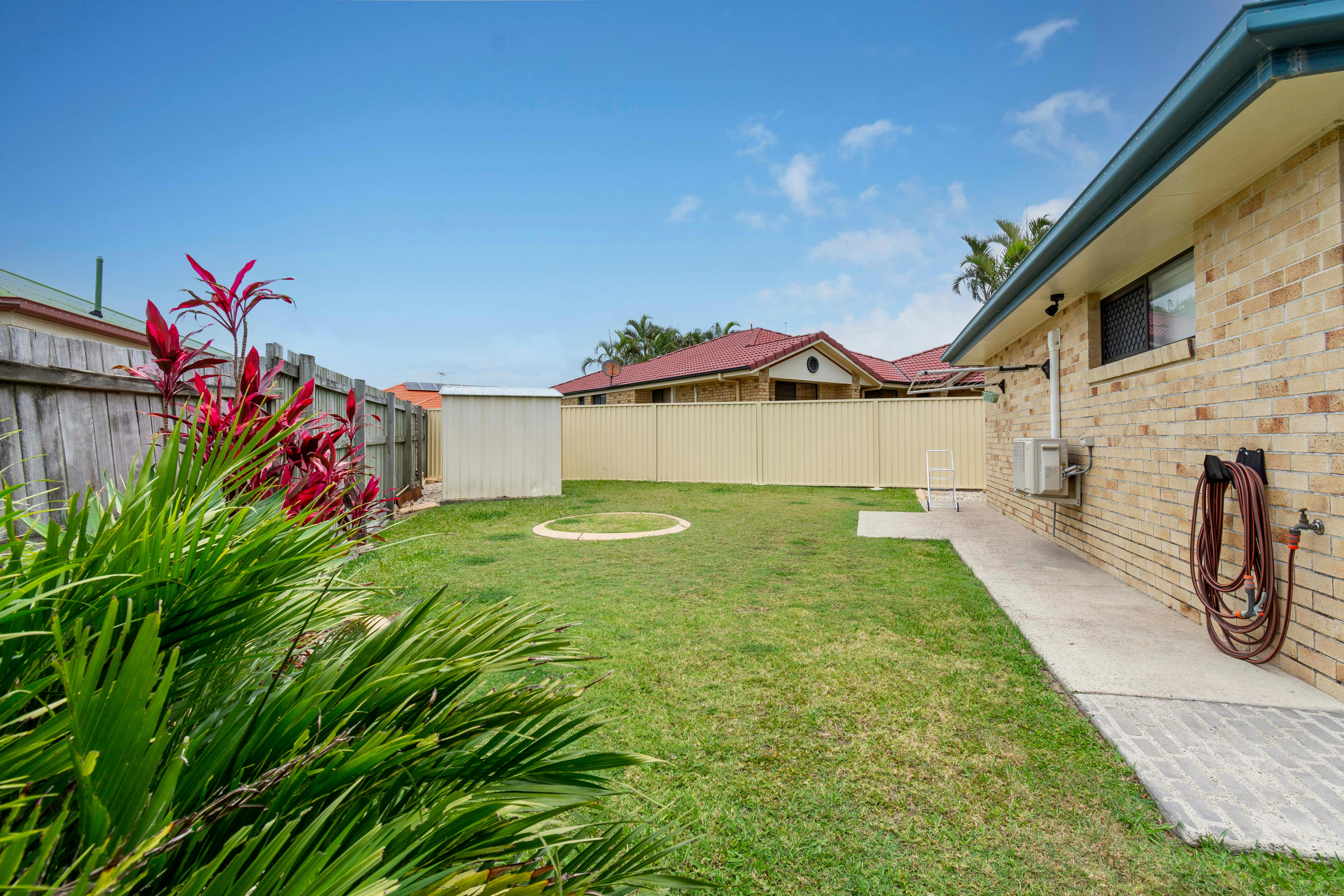 Family Holiday Home At Sandstone Point