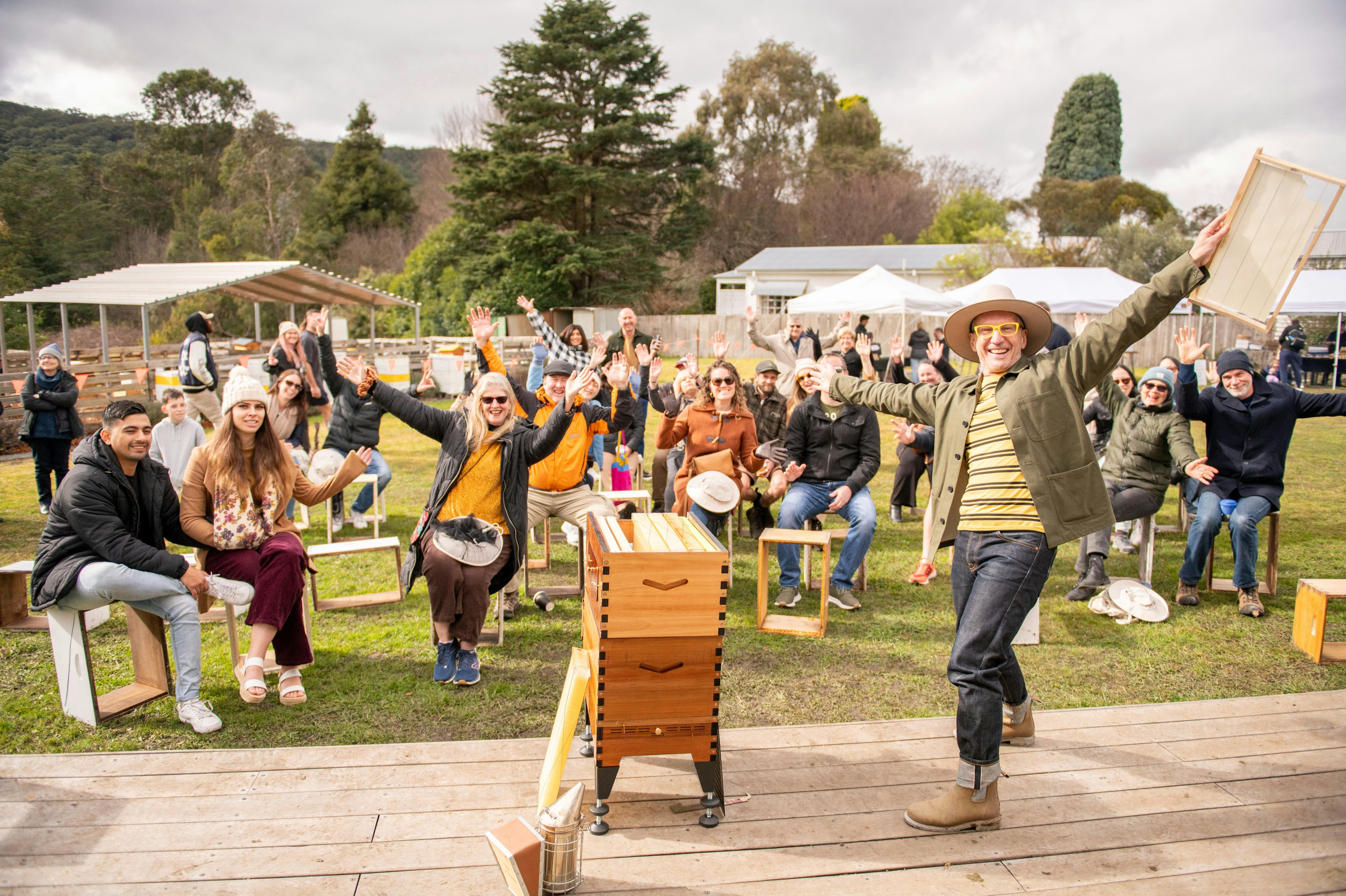 Bee tour
