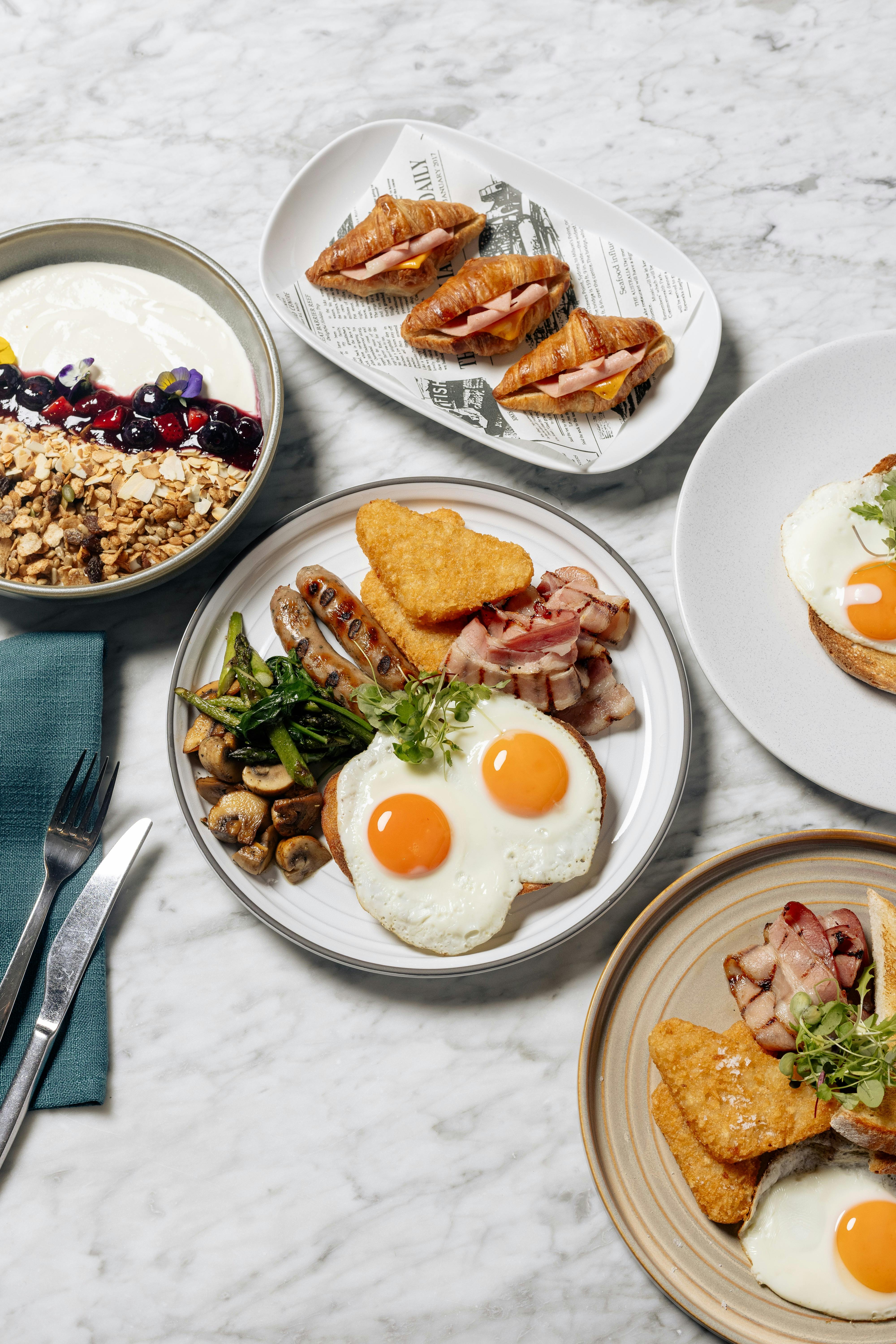 FRÜHSTÜCK