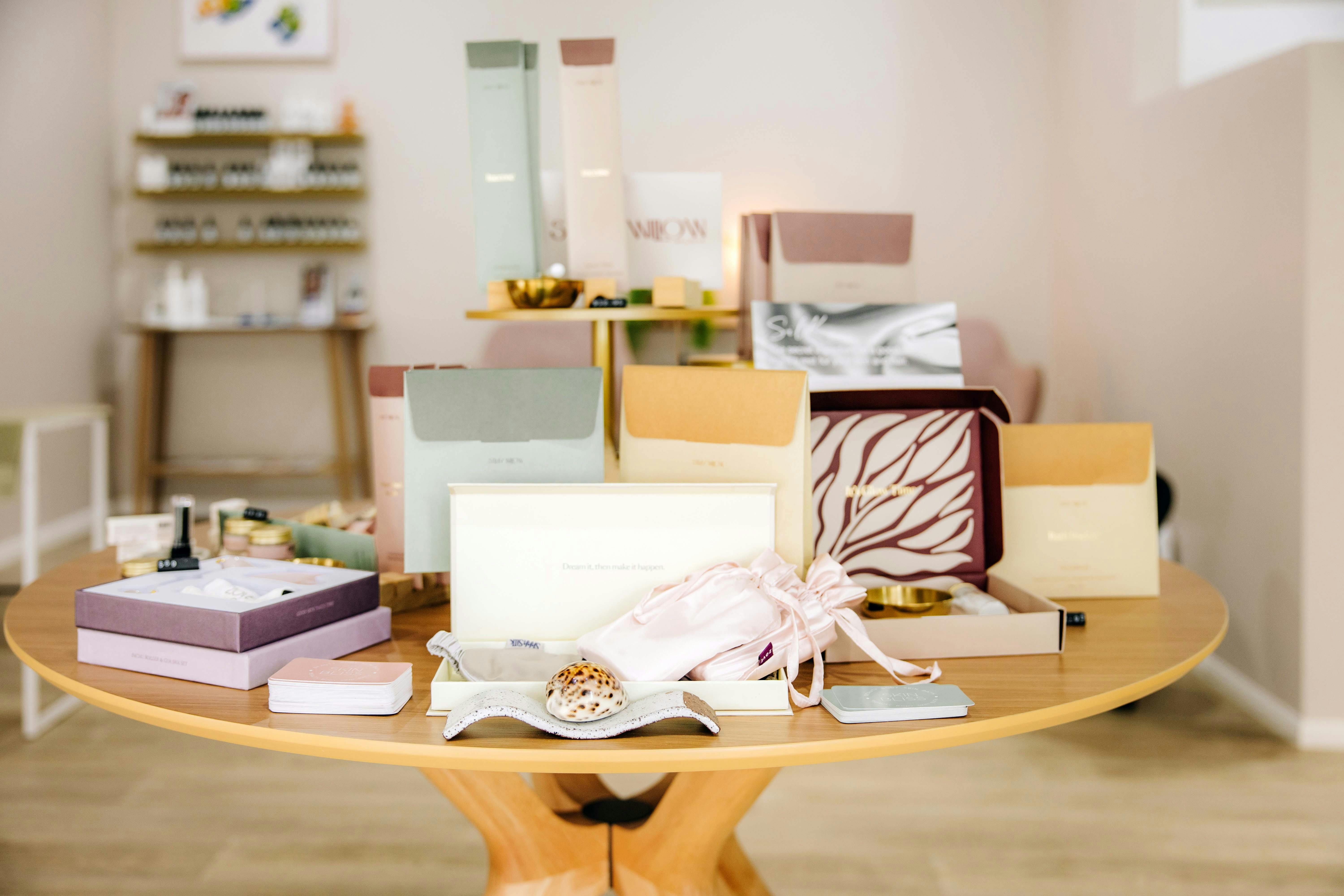 Table of gifts to purchase