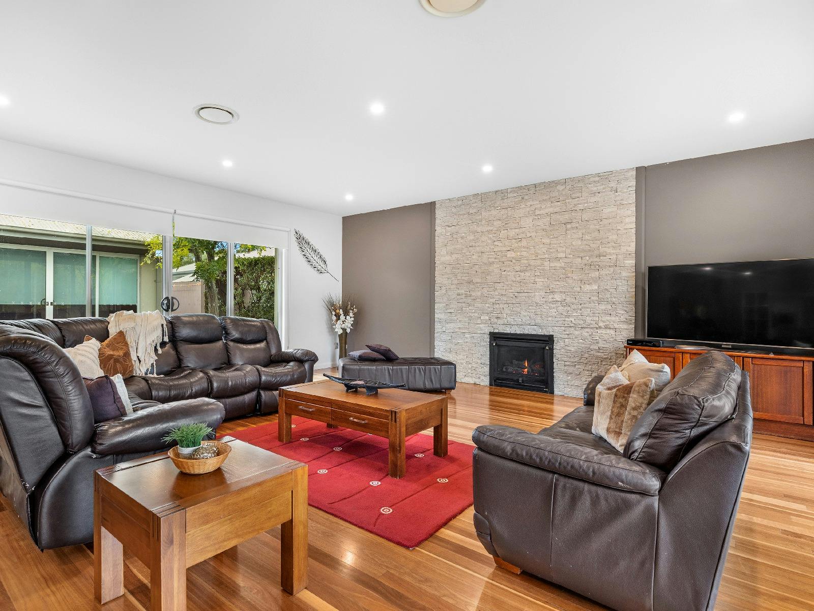 벽난로가 있는 Dashaz Dream 라운지 룸