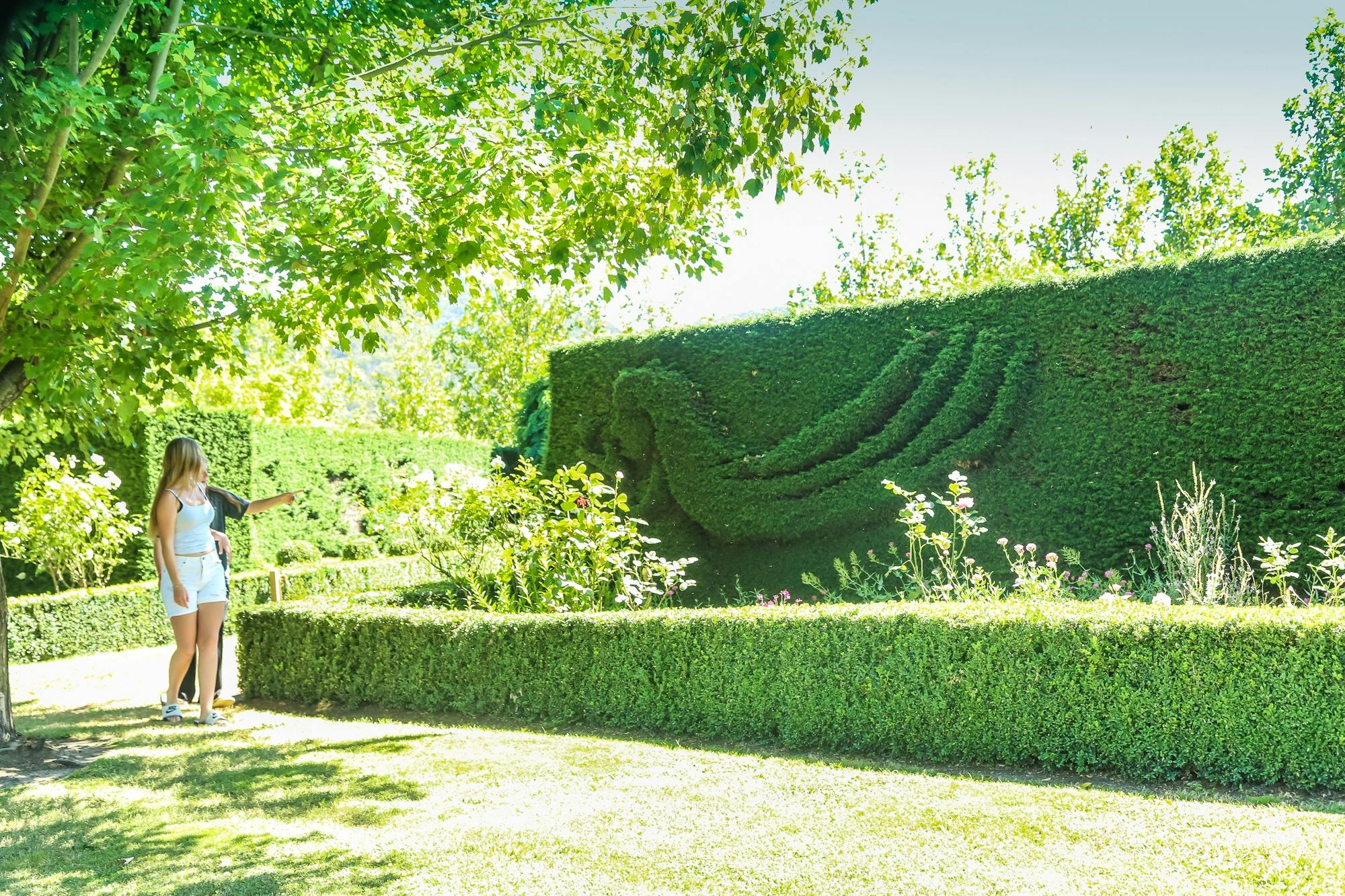 High Country Gardens, Cafe, Gallery and Maze