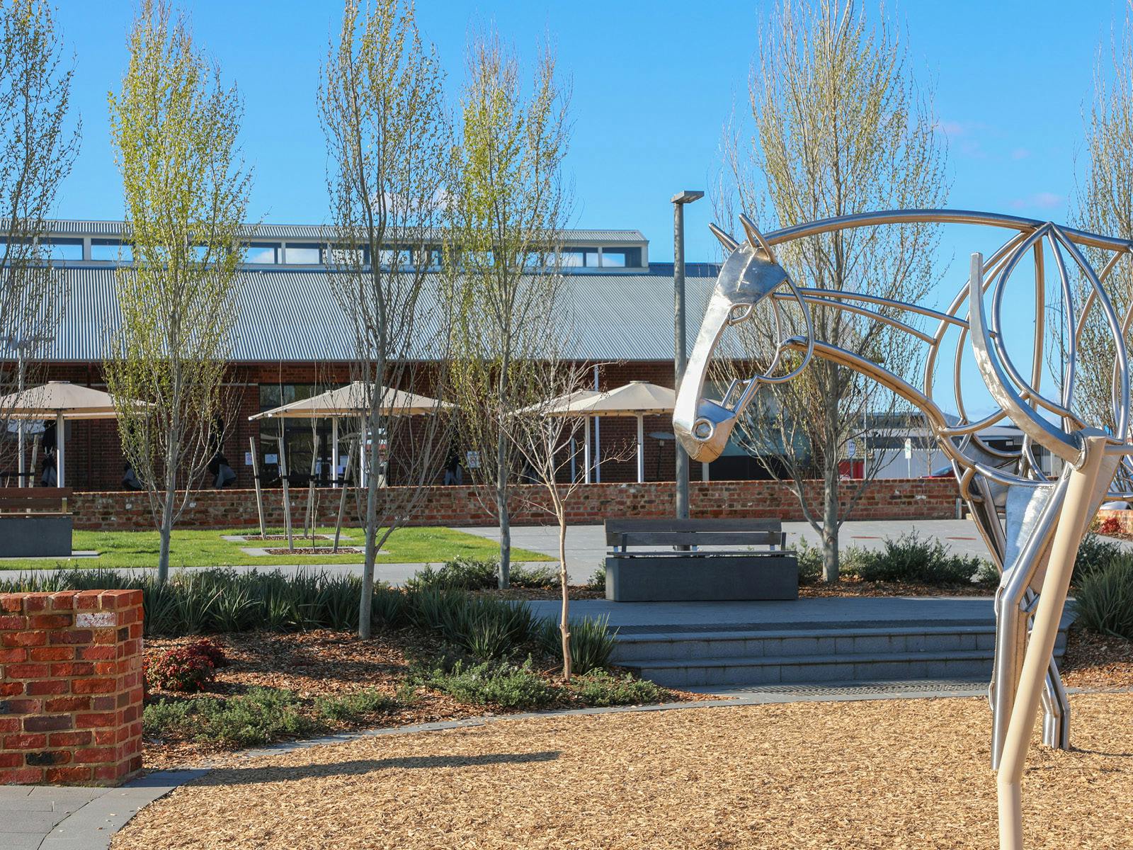 Metal horse artwork at Junction Place Wodonga