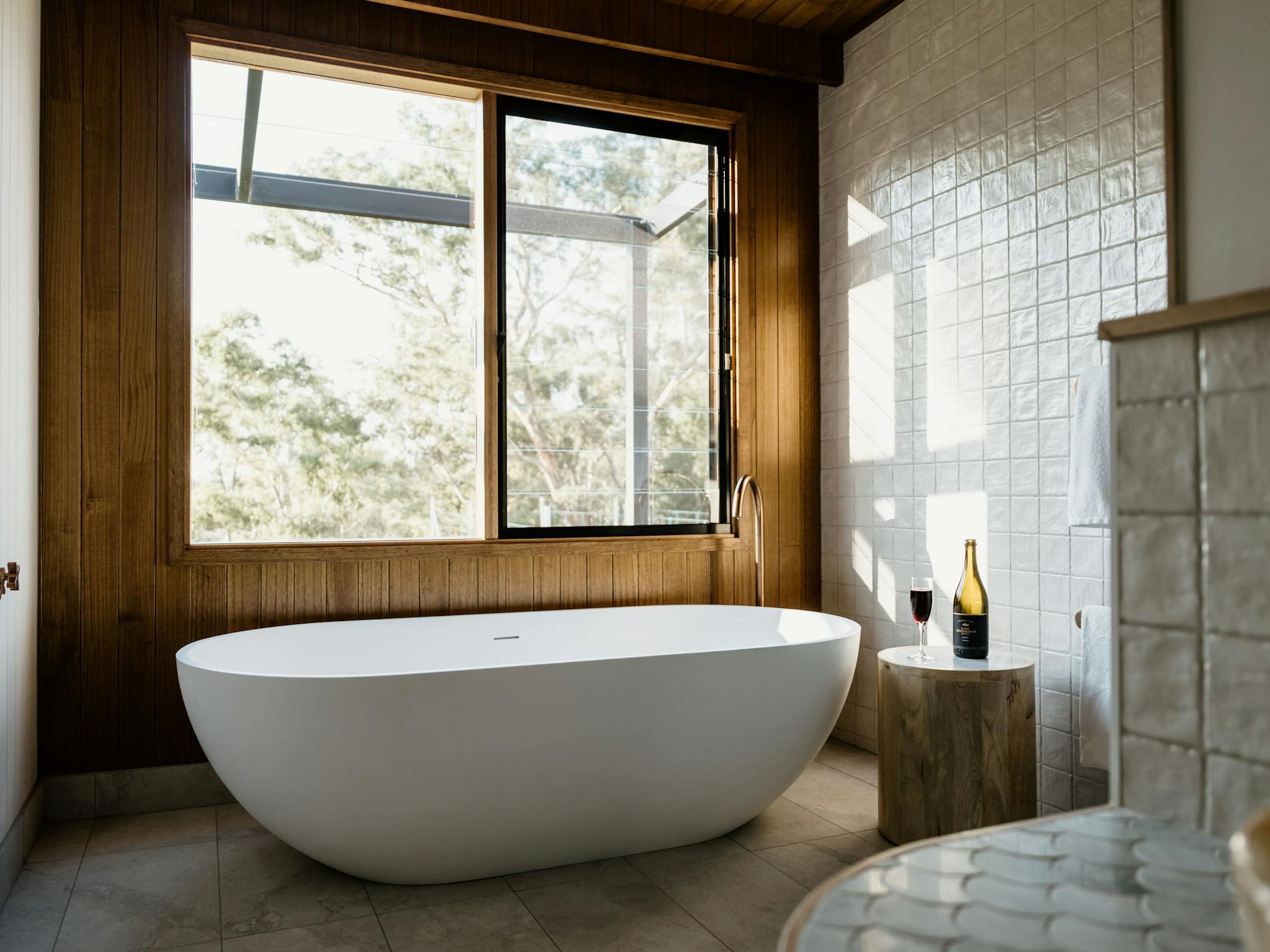 Bath overlooking the lake