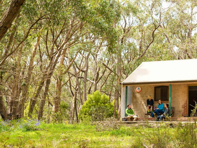 Mount Lofty Cottage YHA