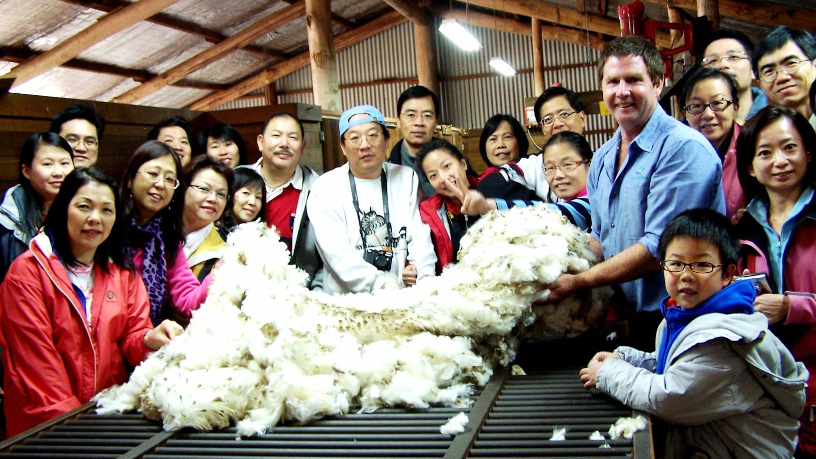 Curringa Farm - Accommodation and Farm Tours