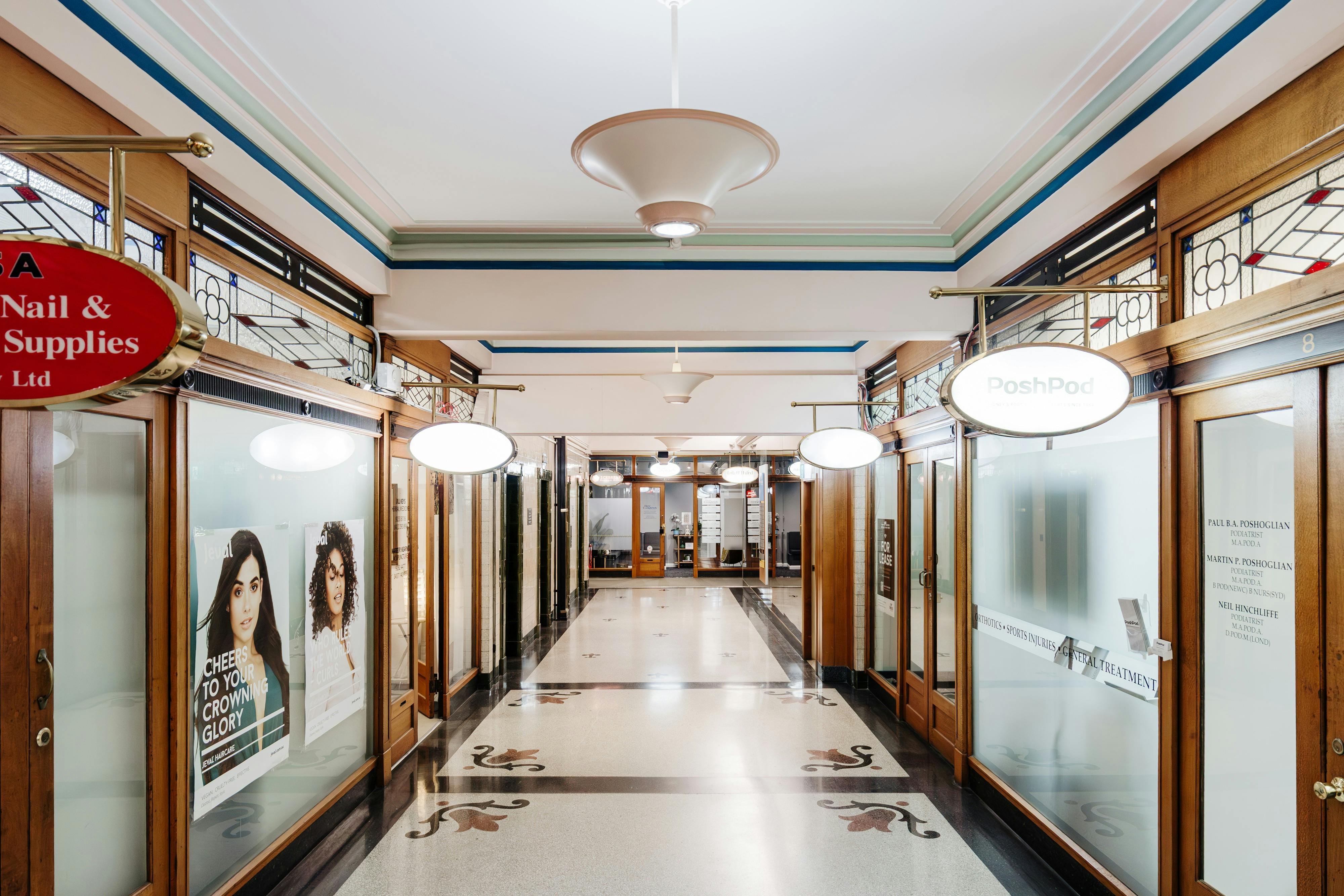 Ebene 8, Dymocks-Gebäude