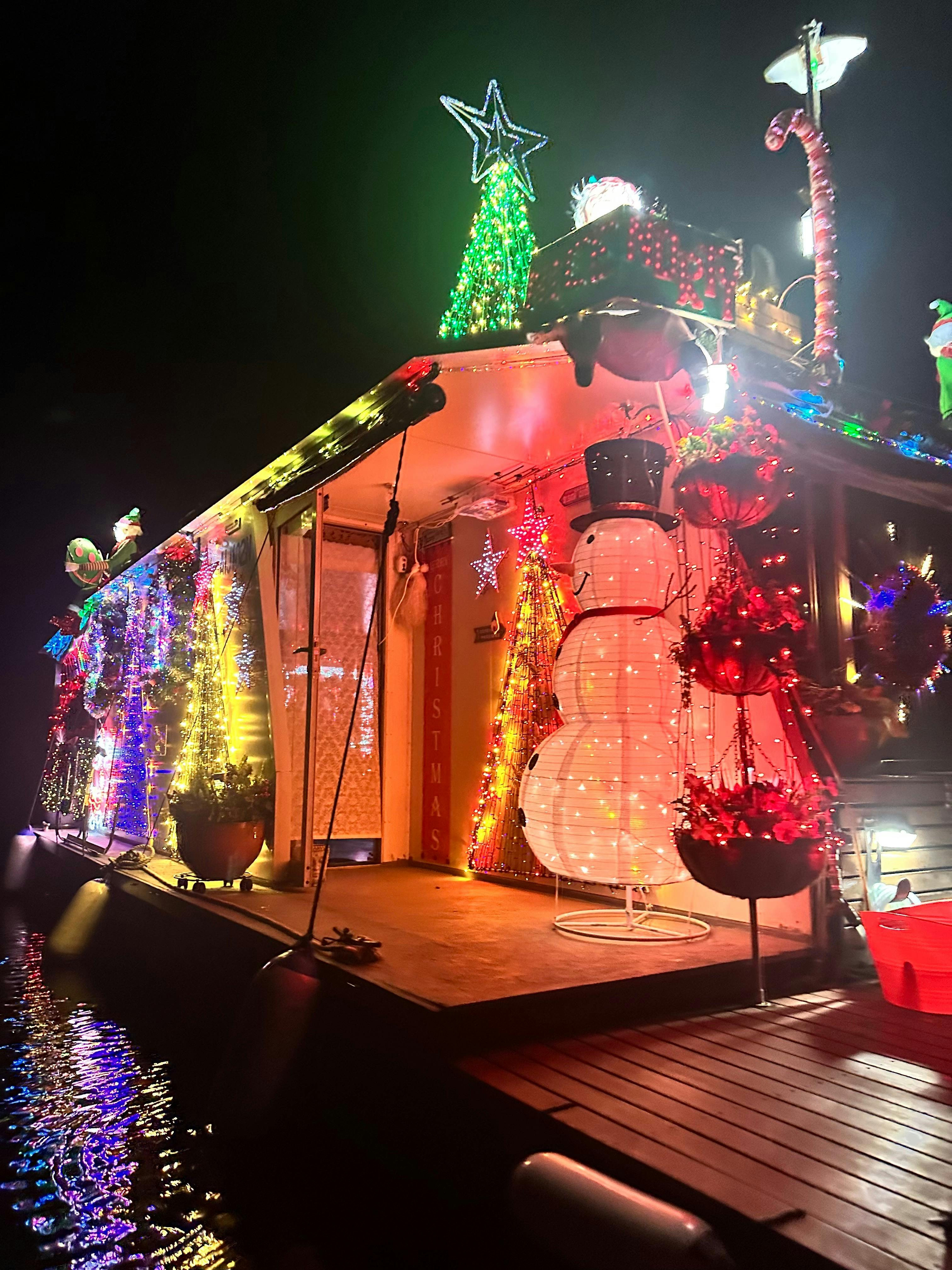 Backbordseite mit Schneemann