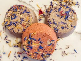 Online live streaming class: DIY Organic Shower Products