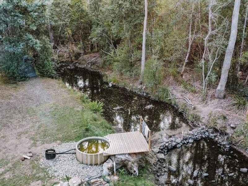 Duckbill Banks Camp & Hot Tub