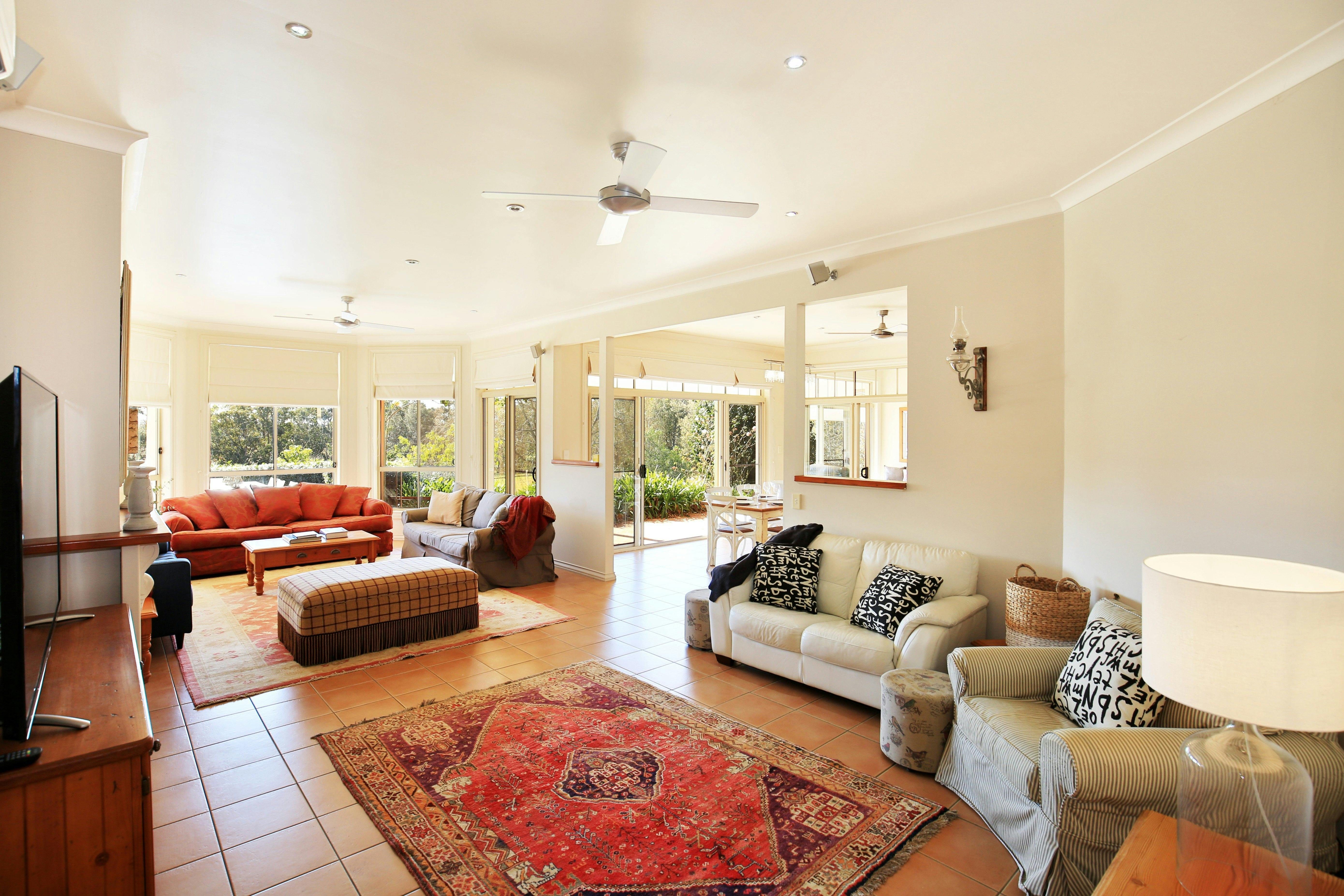 Coolaroo Beach House - Berry | NSW Holidays ...