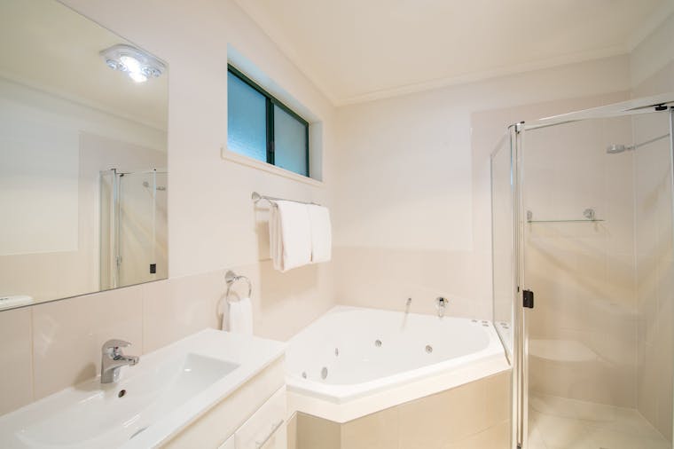 Superior Spa Room