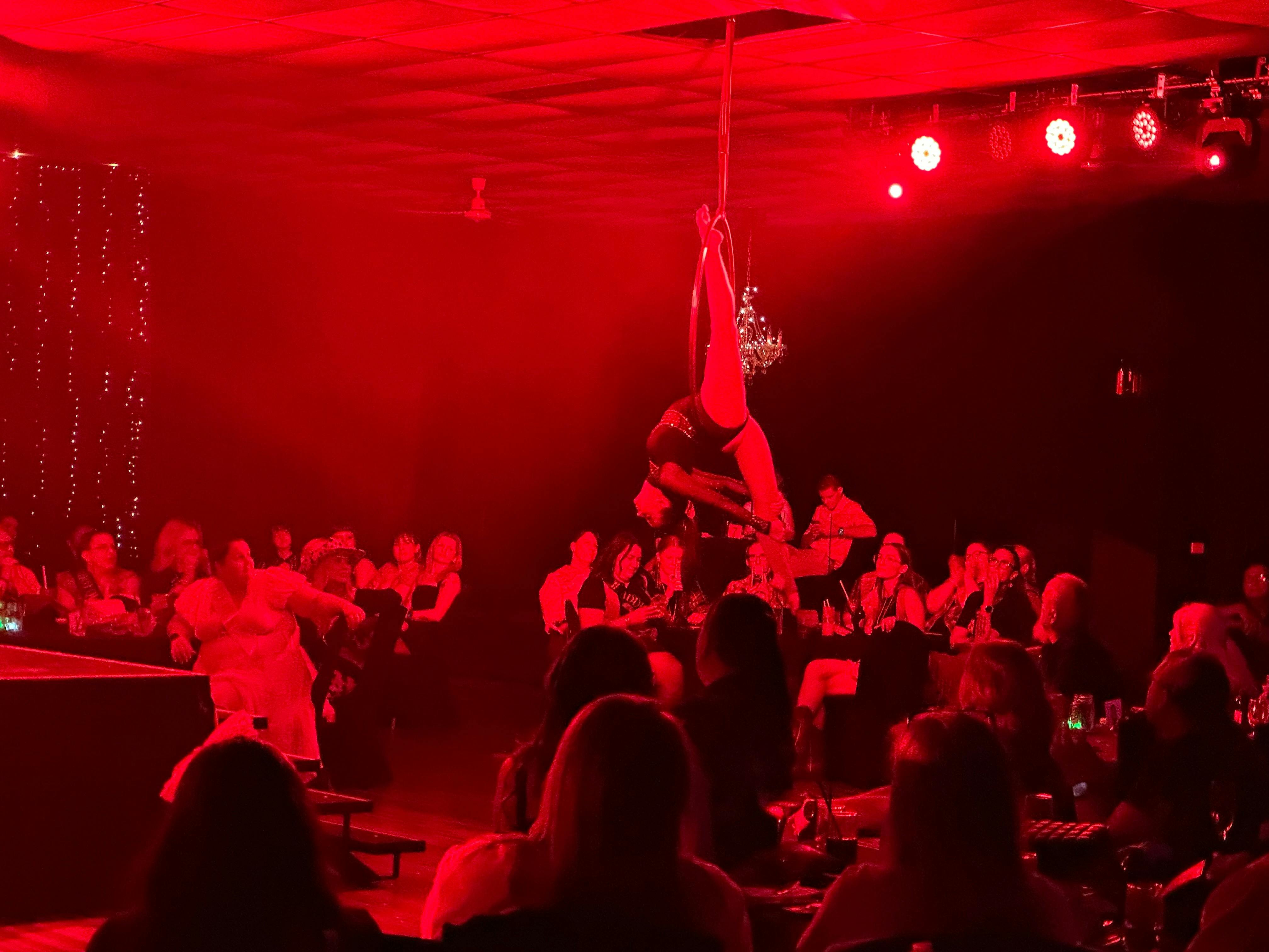 Lux Noir Cabaret Dinner Theatre