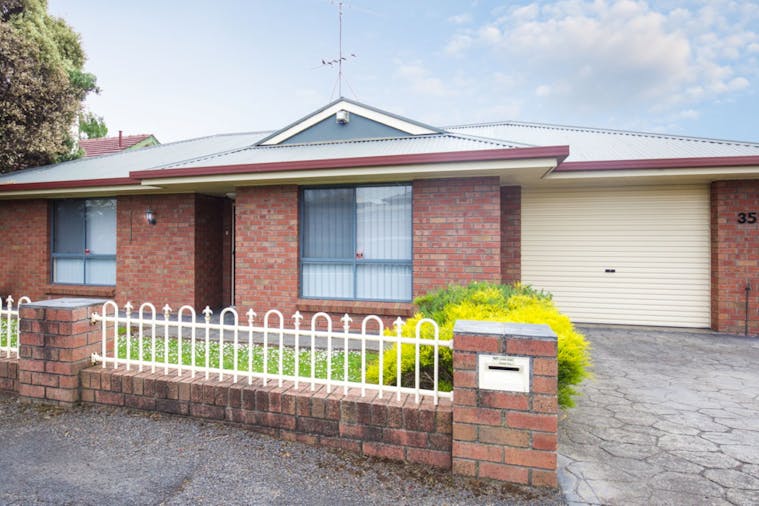 Sturt Street Apartment