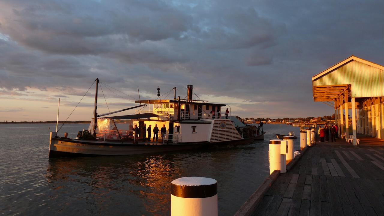 PS Oscar W departing from the Goolwa Wharf