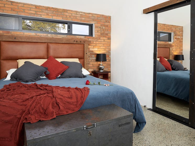 The cabin also contains a high quality Queensize sofa bed.