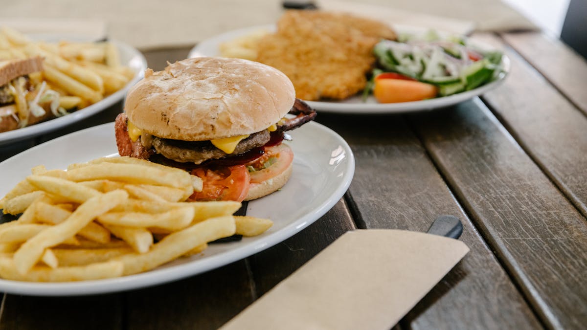 Burgers at the Wellshot Hotel