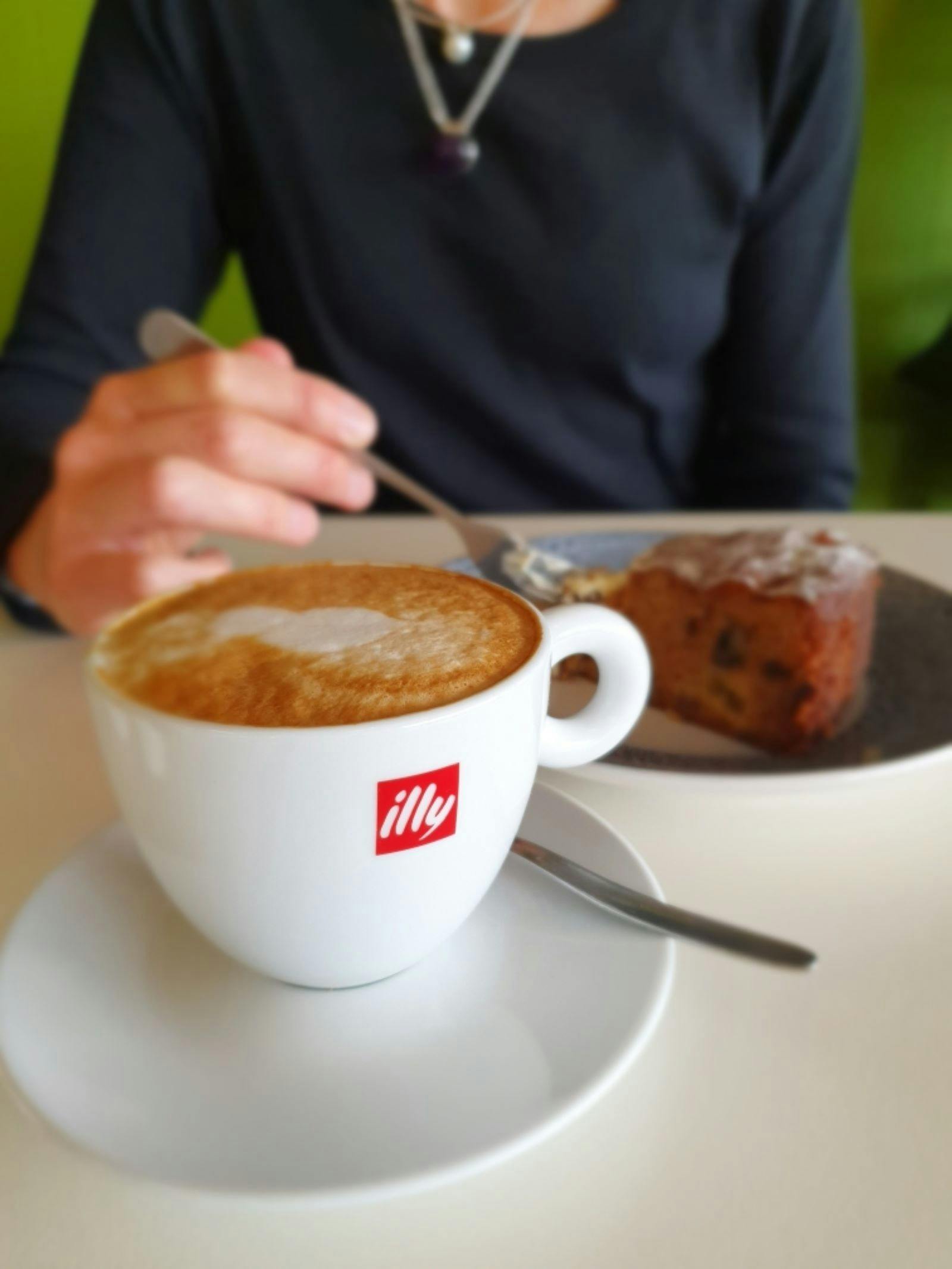 Izzy's Cafe