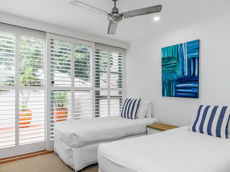 3 James Cook Apartments - Byron Bay - Bedroom 2