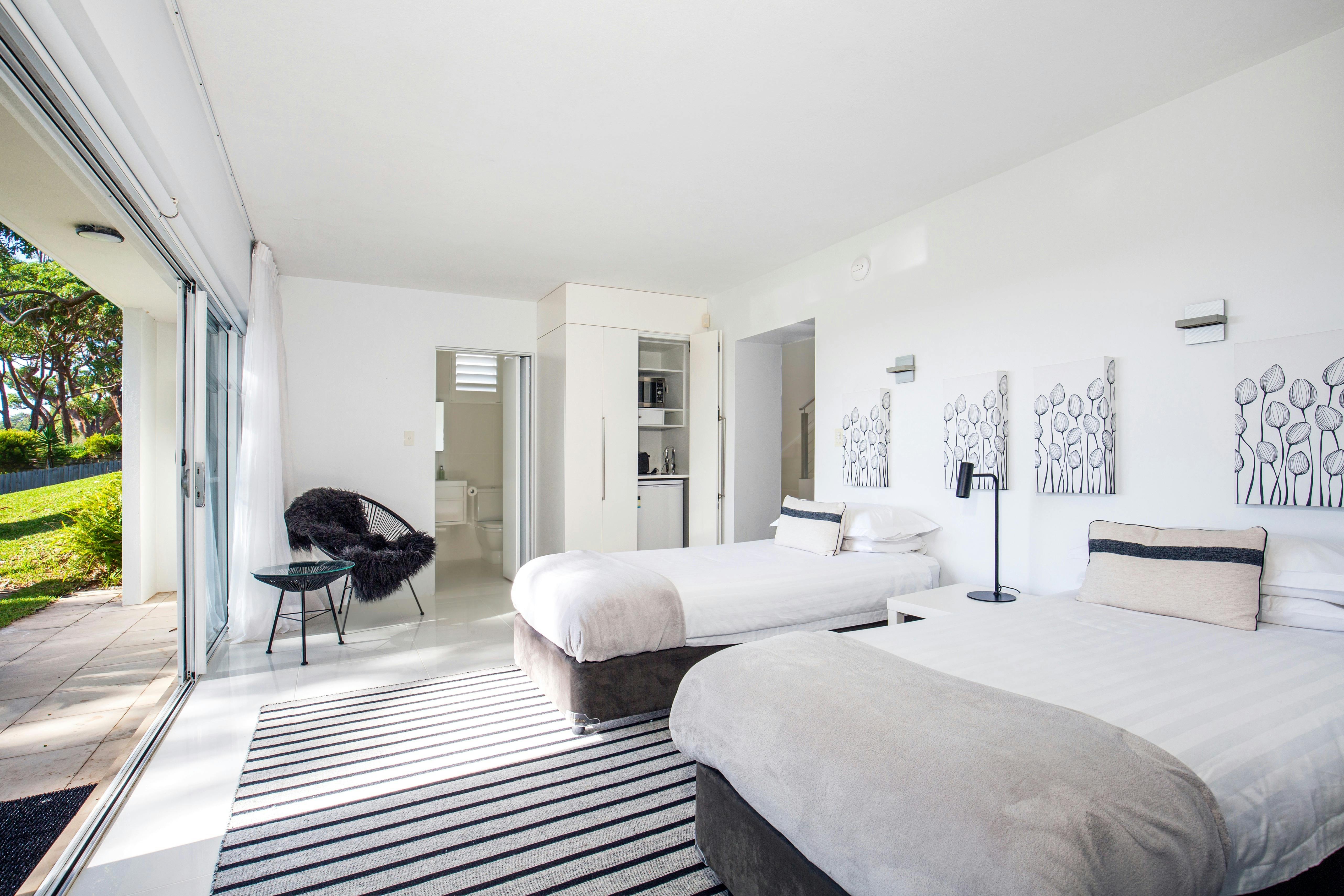 Downstairs bedroom & kitchenette