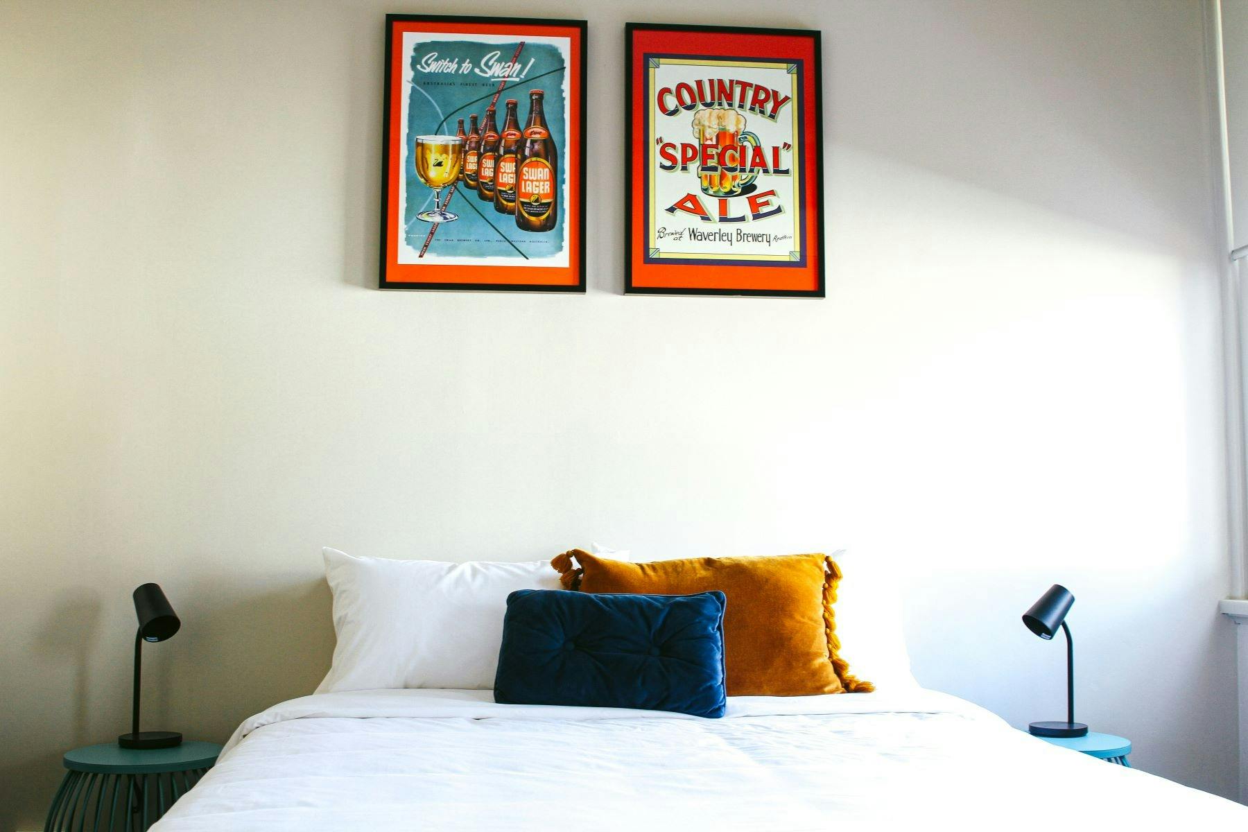 Newly renovated pub-style accommodation. Queen room with shared bathroom facilities.