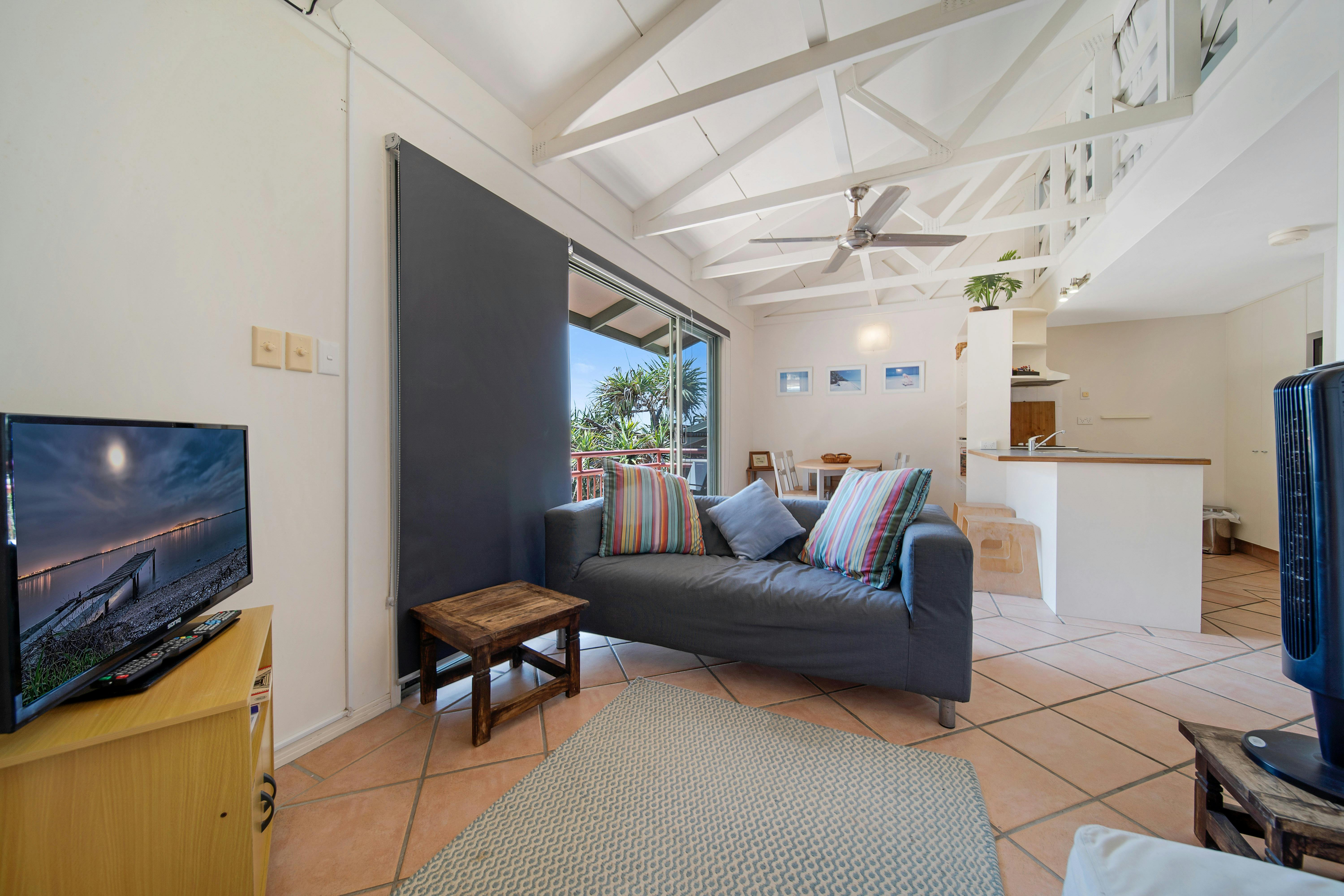 16 Point Lookout Beach Resort