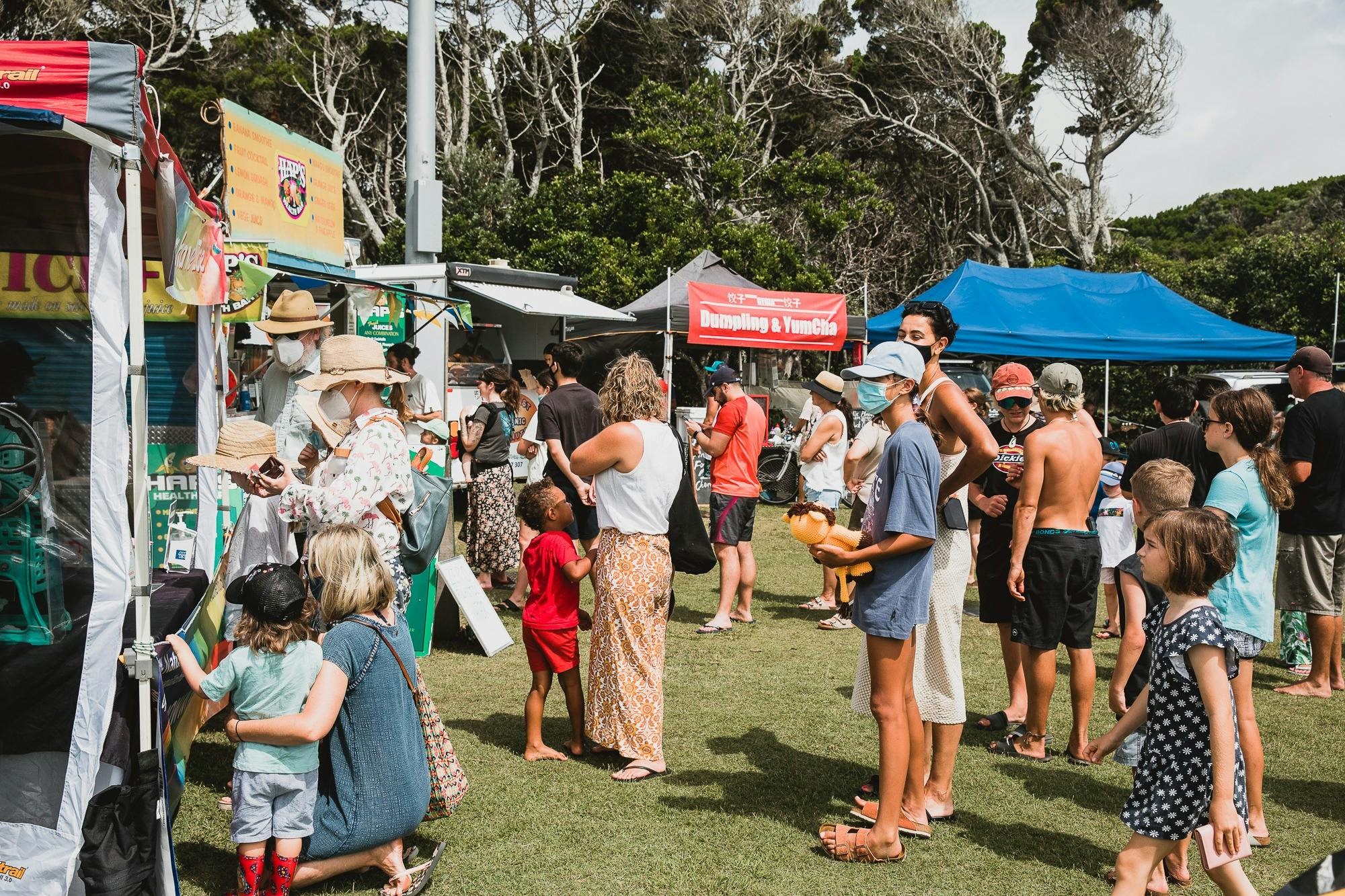 Lennox Head Community Market NSW Holidays & Things to