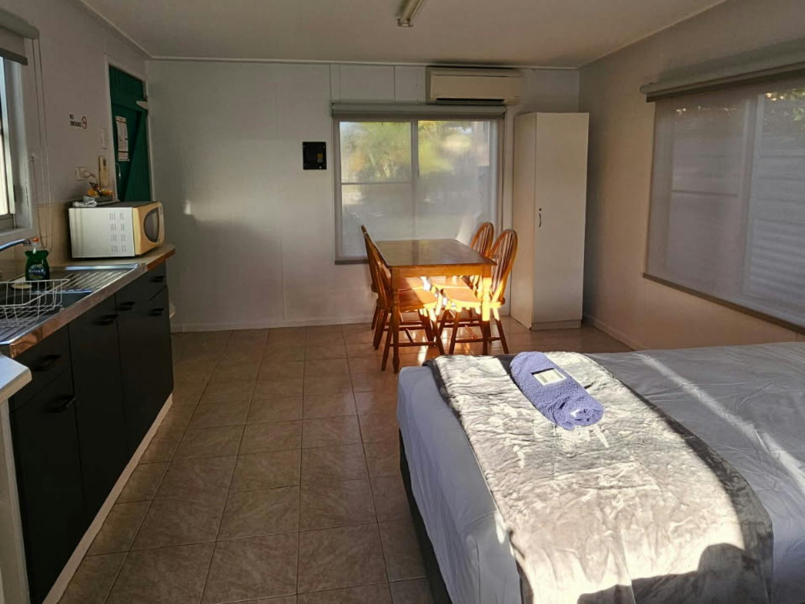 Ensuite Cabins Dining Area