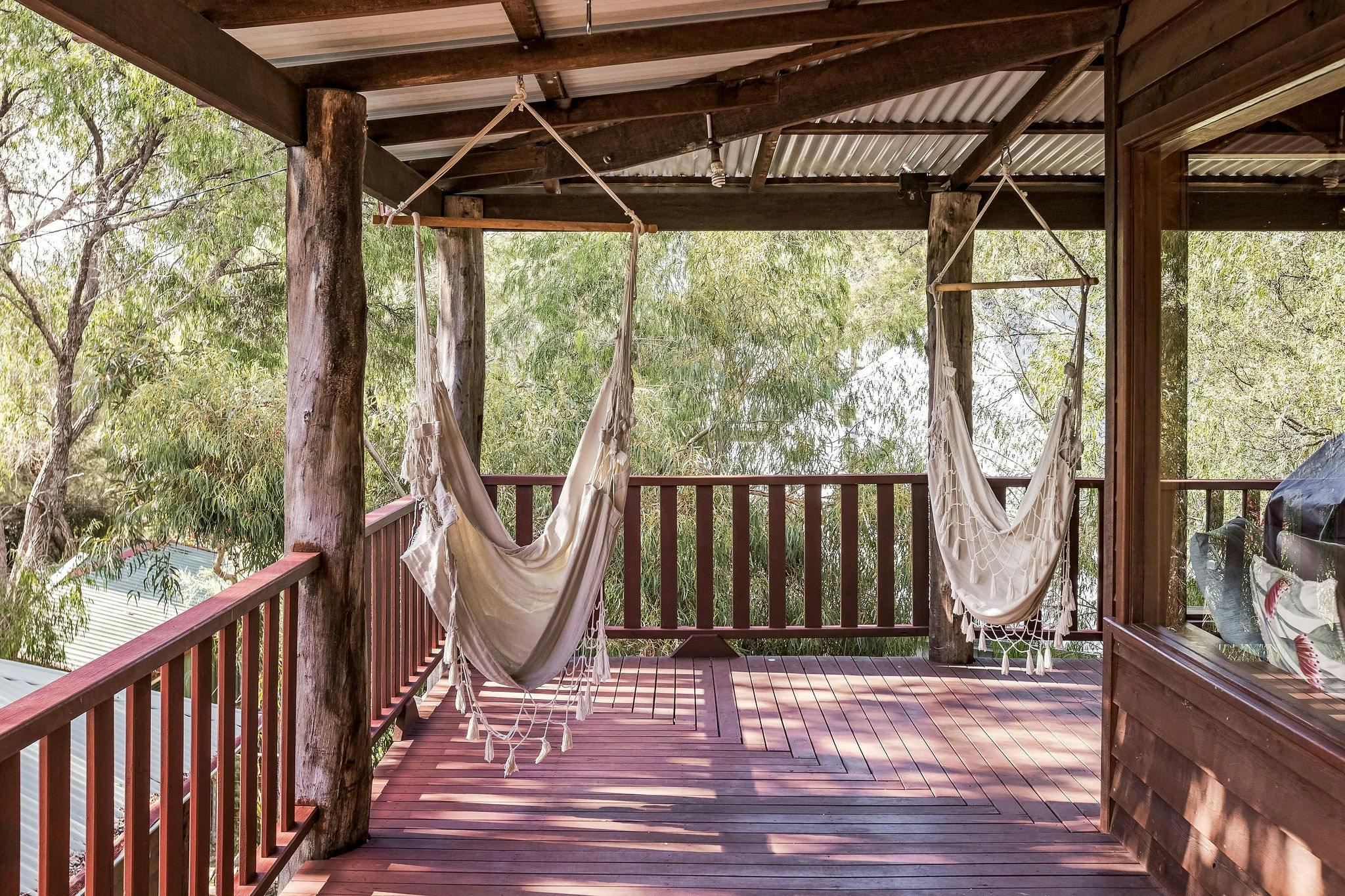 Eagle Bay Treehouse