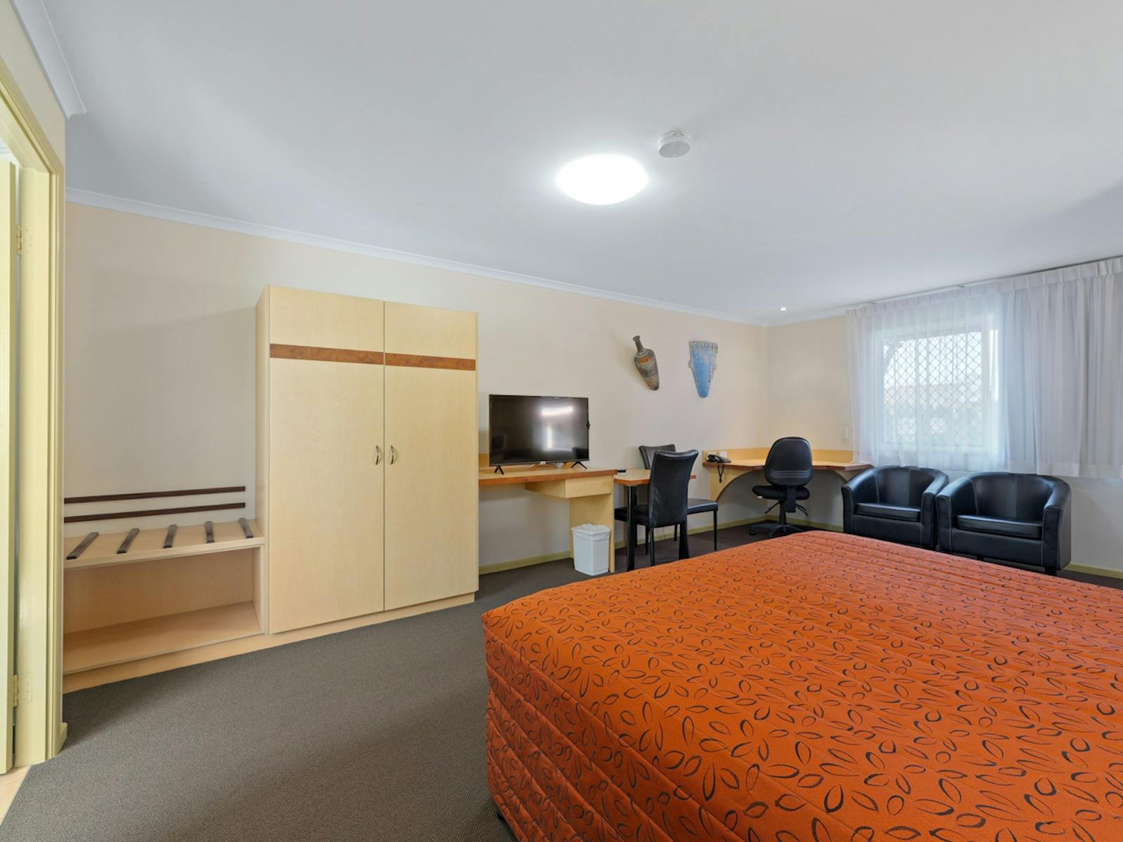 King Spa Room Bedroom King Spa Room Bedroom