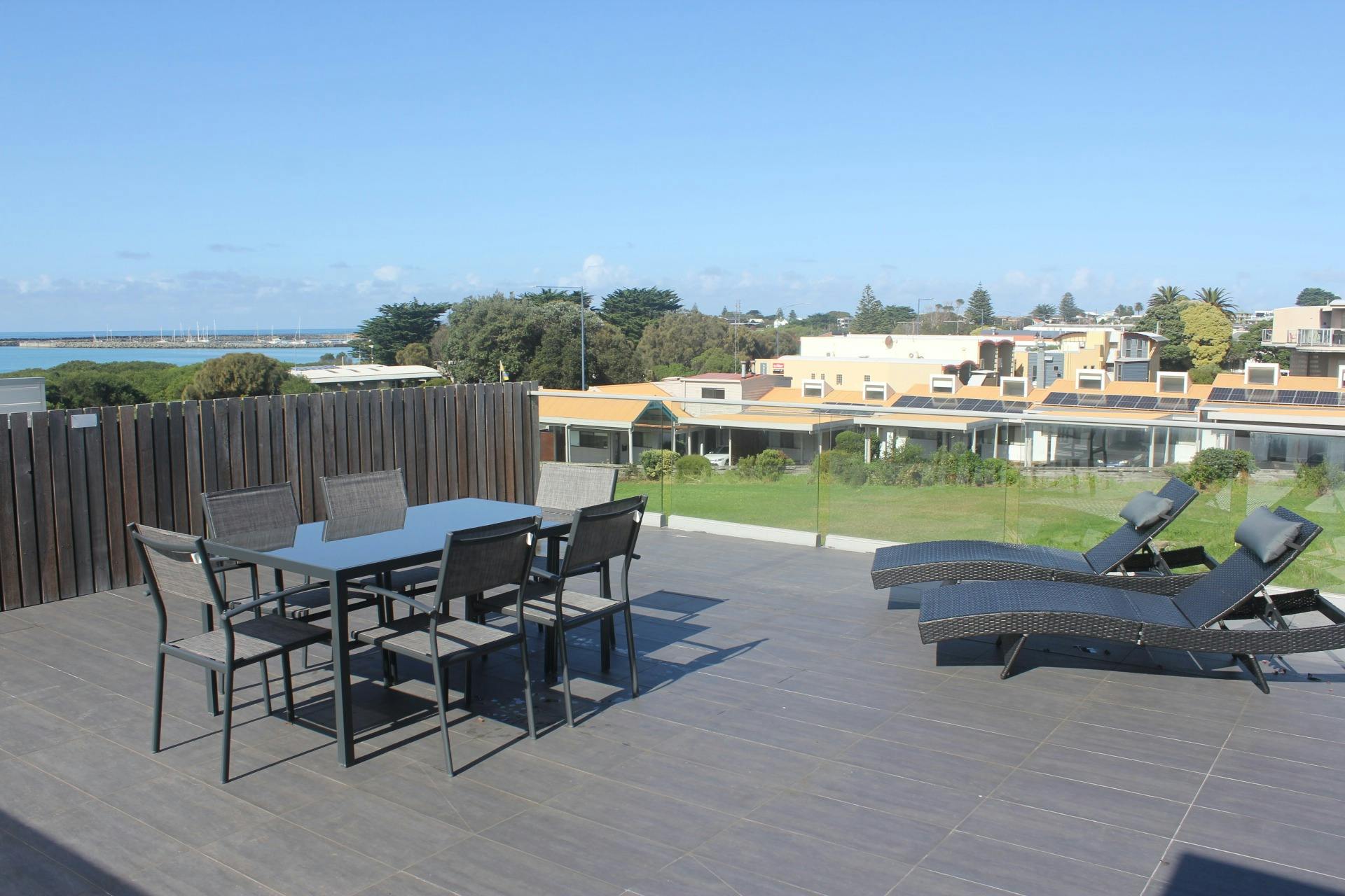 Discover and plan your next escape to Apollo BayThe Apollo Apartments