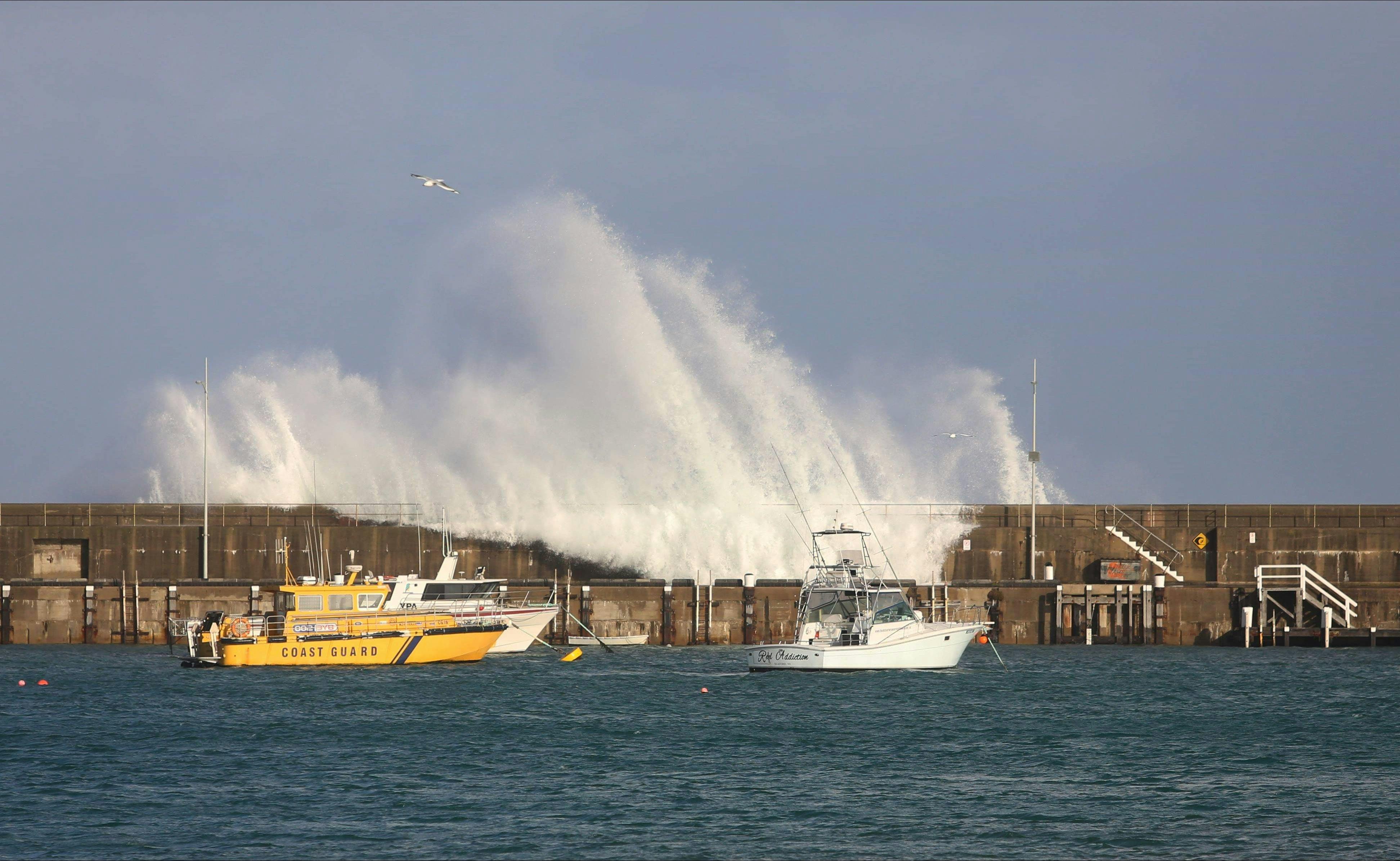 Wicked waves Warrnambool Breakwater . Australia