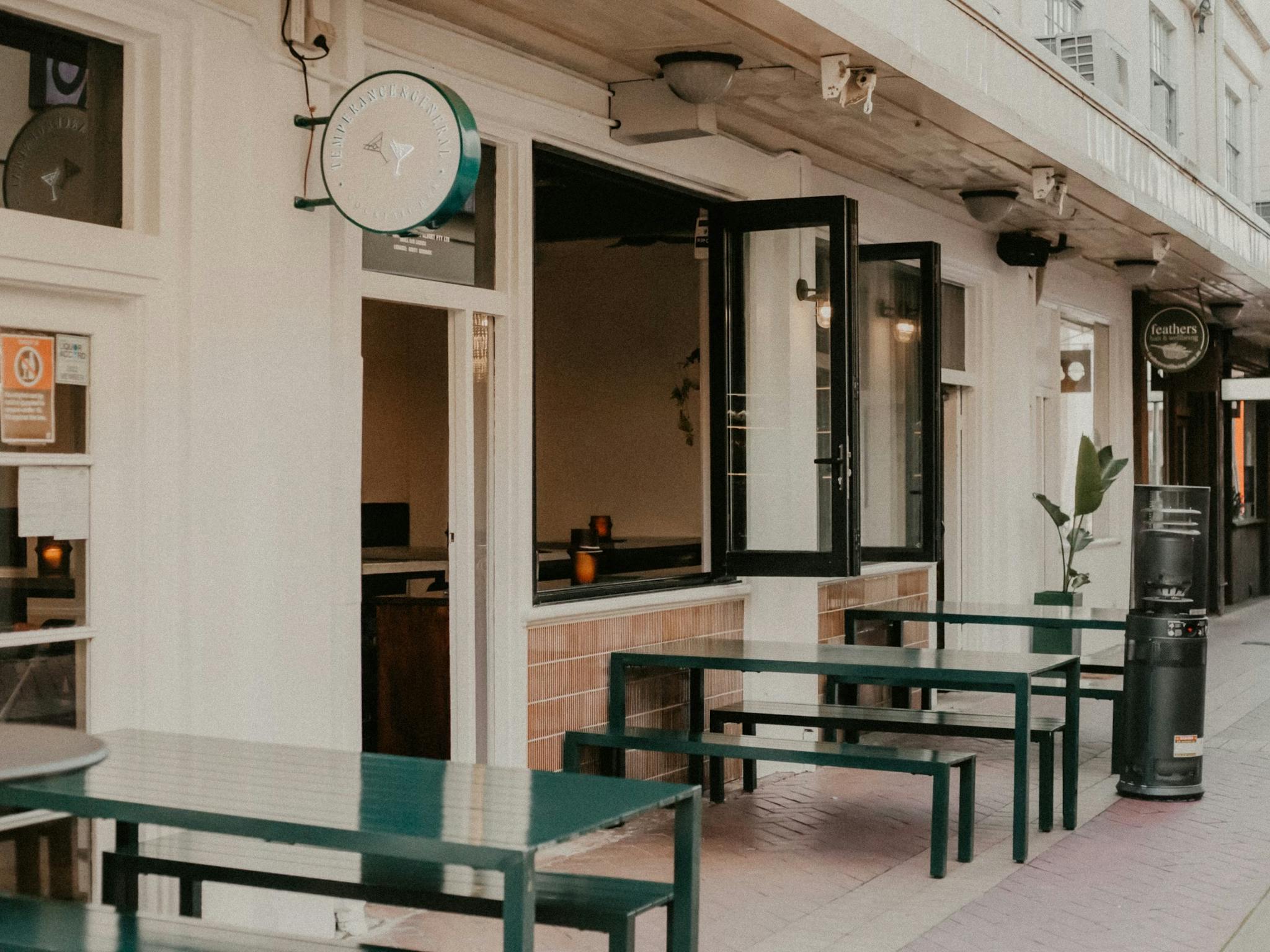 Outdoor lane seating