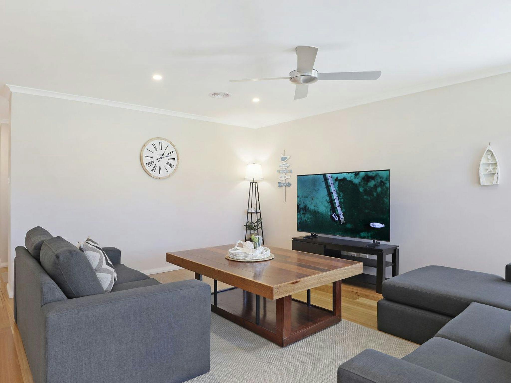 沿岸バンガロー