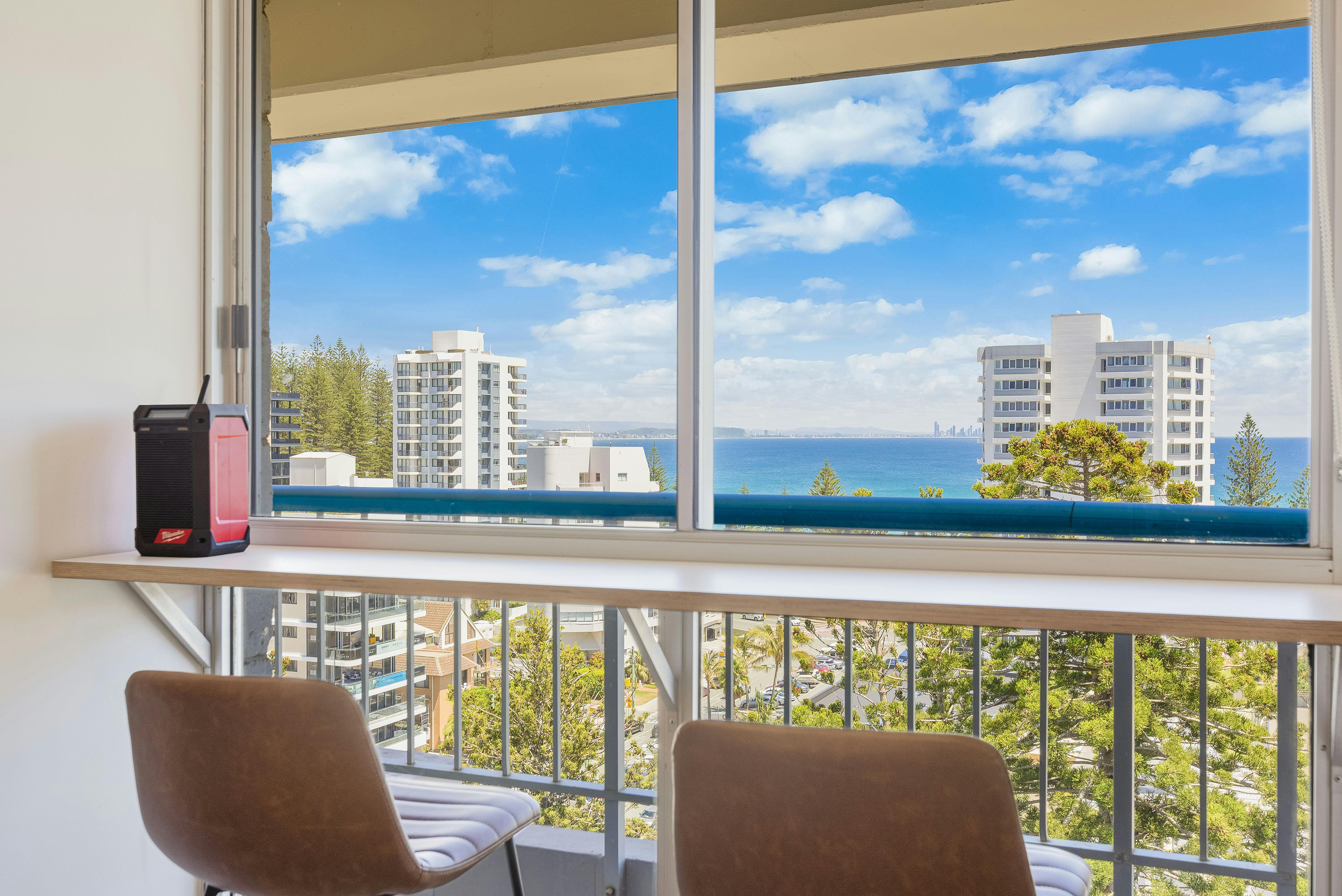 Breakfast Bar with Ocean view