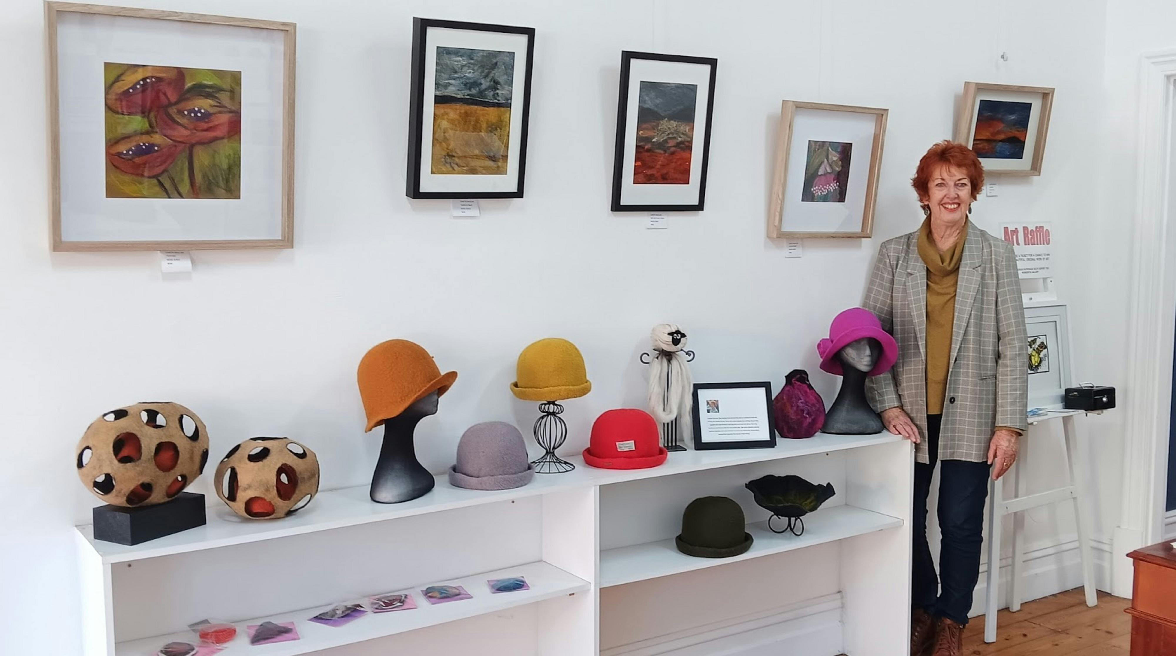 Artist of the Month: Lynette Sinclair | Victor Harbor Regional Gallery