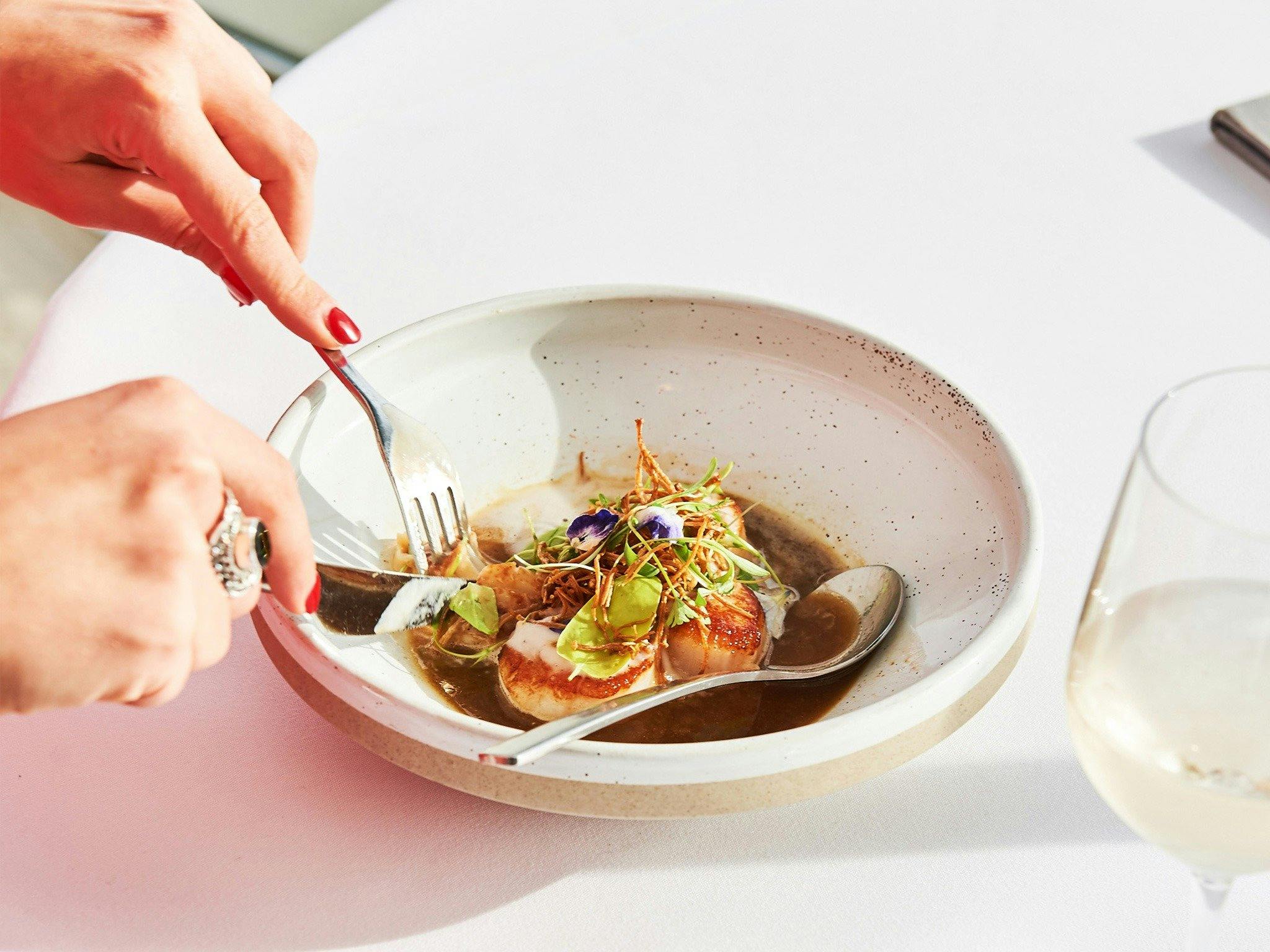 Positioned on the water’s edge of Belmore Basin, we offer a unique dining experience.