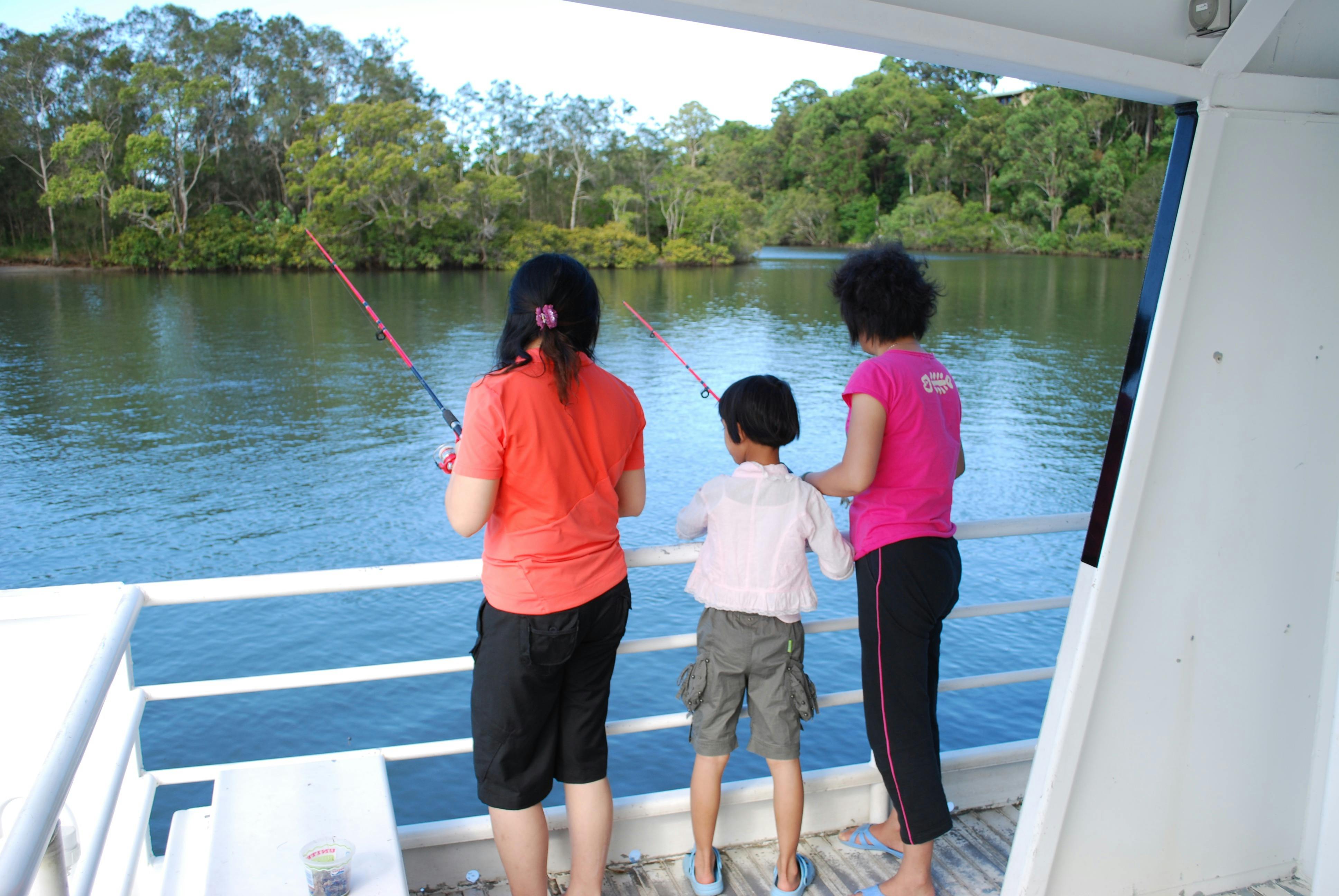 Fishing tour on the Tweed River with Tweed Eco Cruises