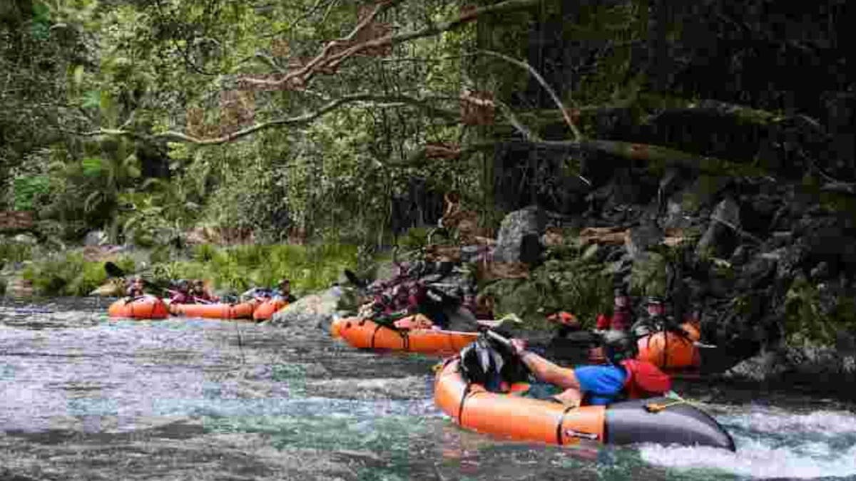 Group rafting