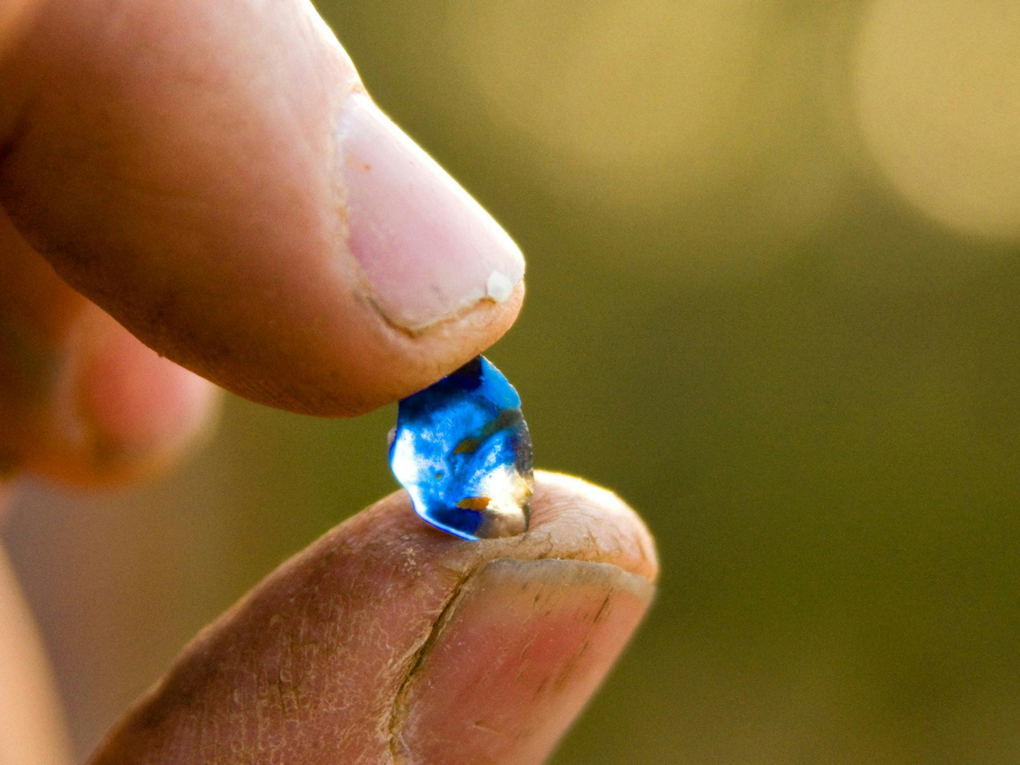 Looking for Sapphires in the Gemfields Looking for Sapphires in the Gemfields
