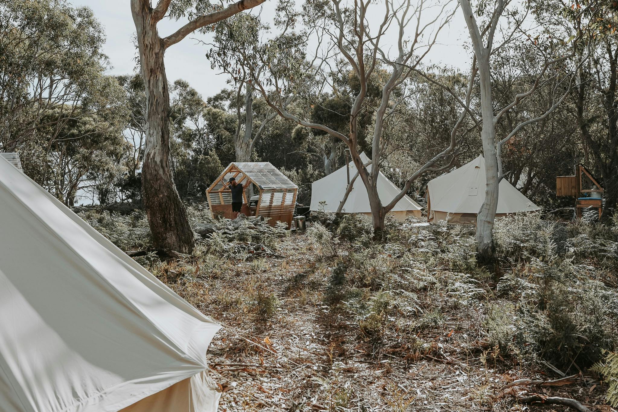 Private bathroom tent, main tent and dinning pod