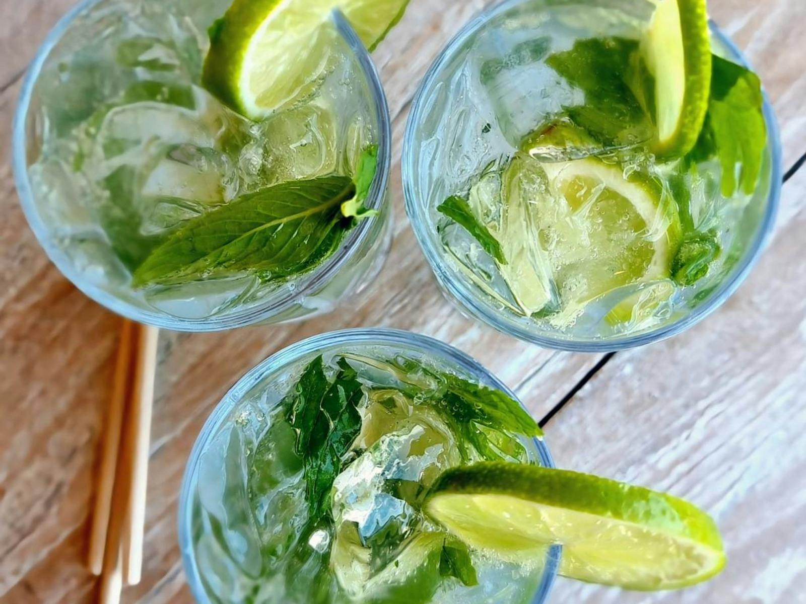 Bottomless Brunch at Husky Pub