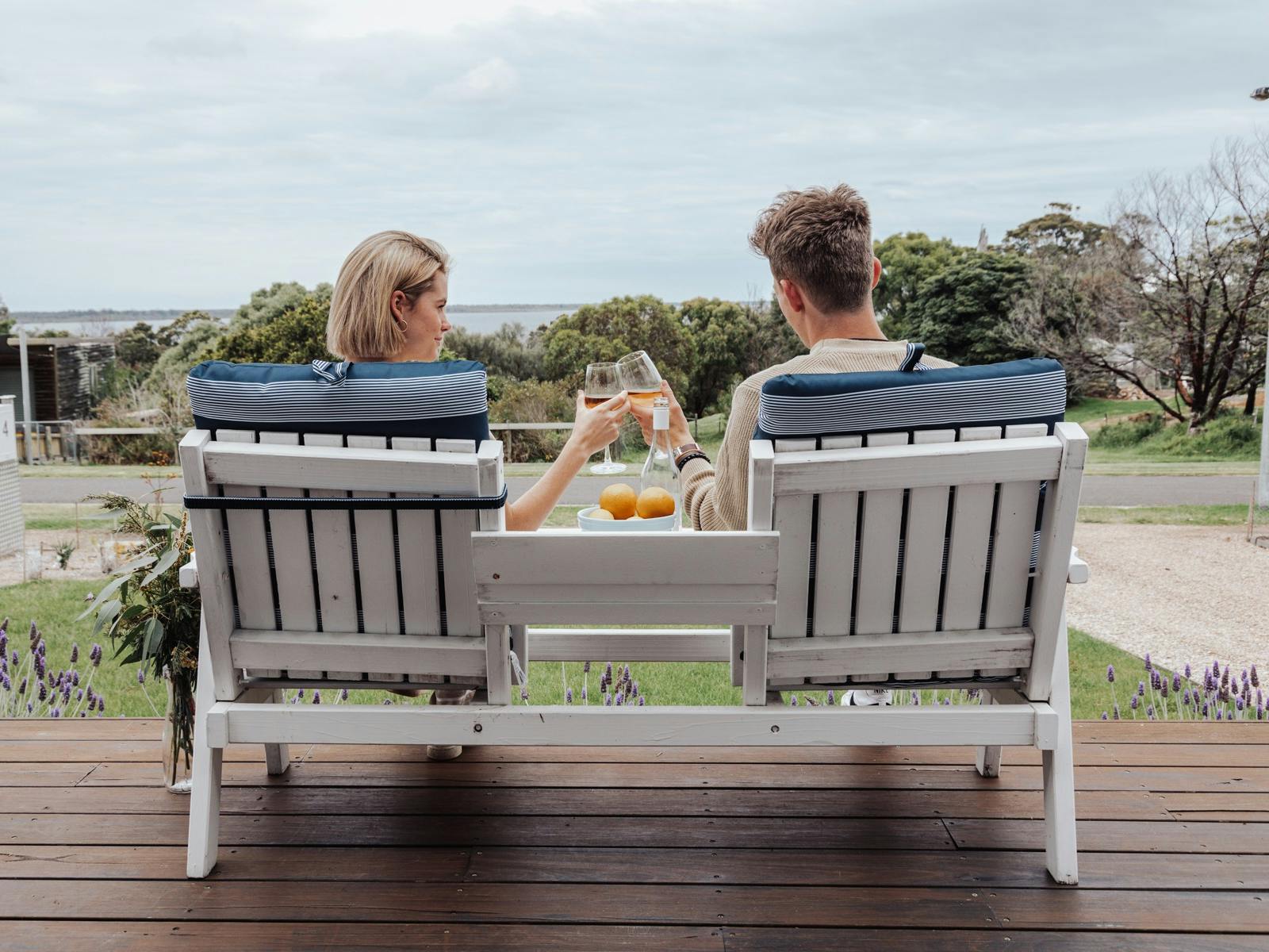 Front Balcony with views of Lake King