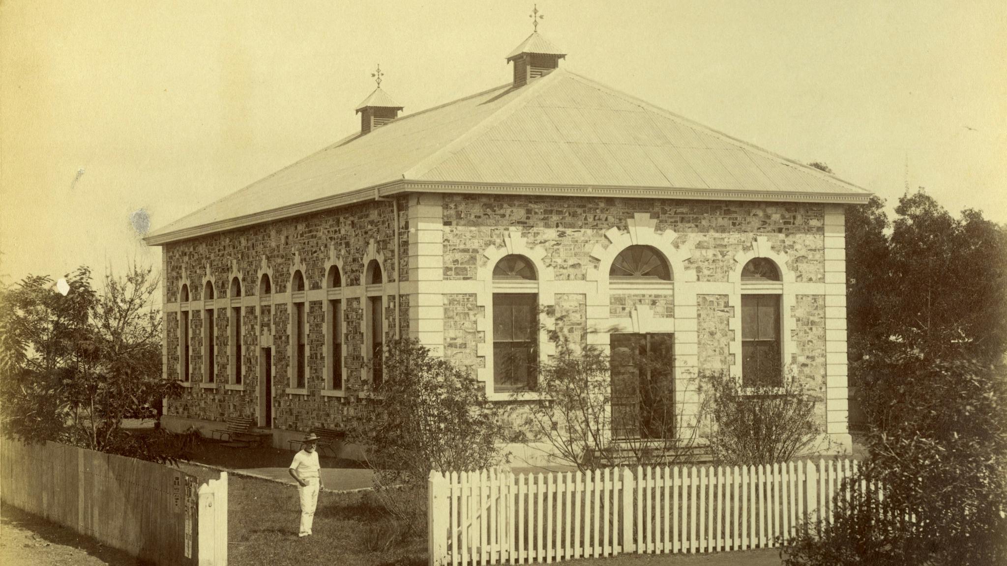 1895 - Palmerston Town Hall