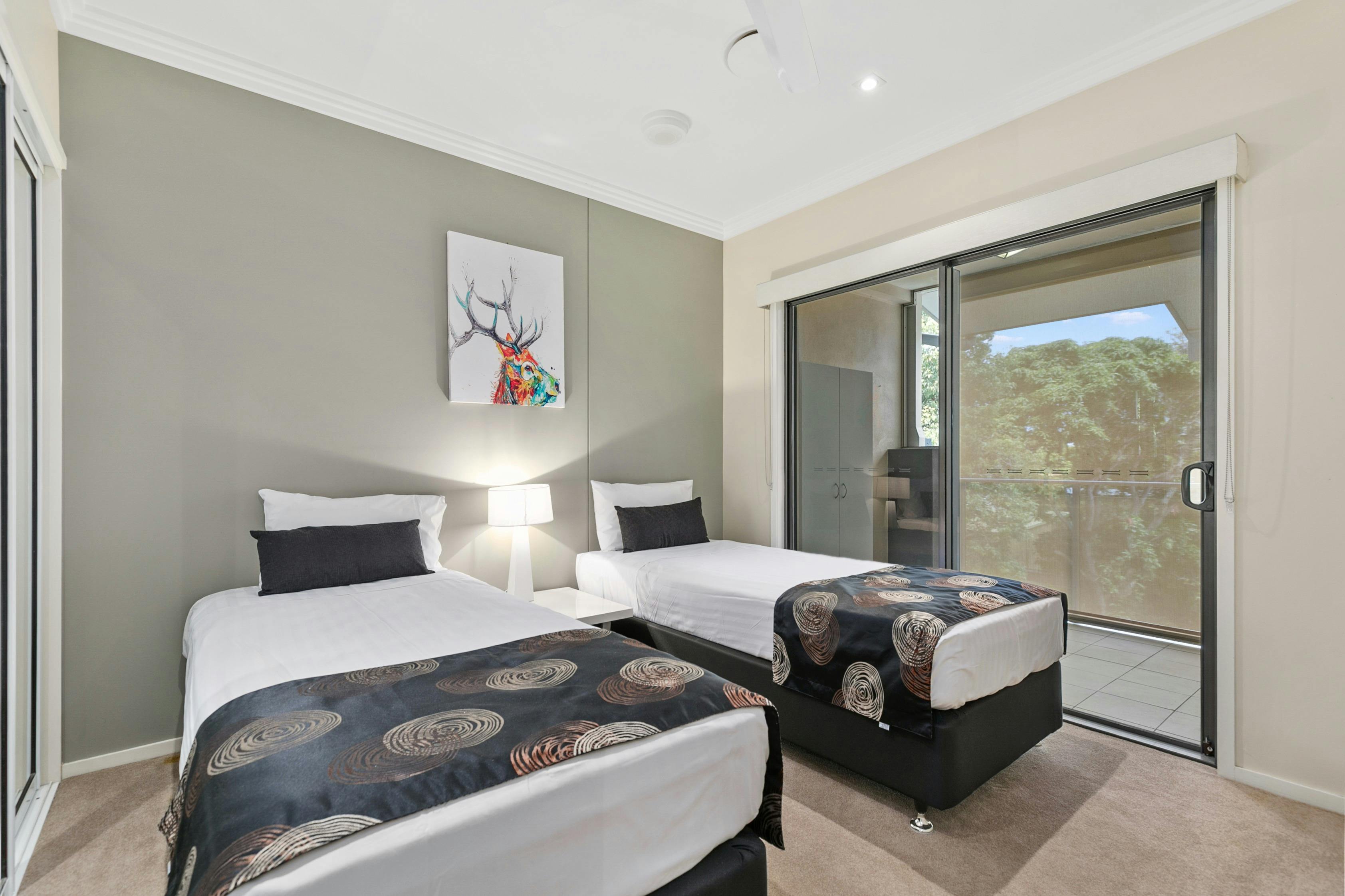 2 Bedroom Pool View Stair access 2nd bedroom